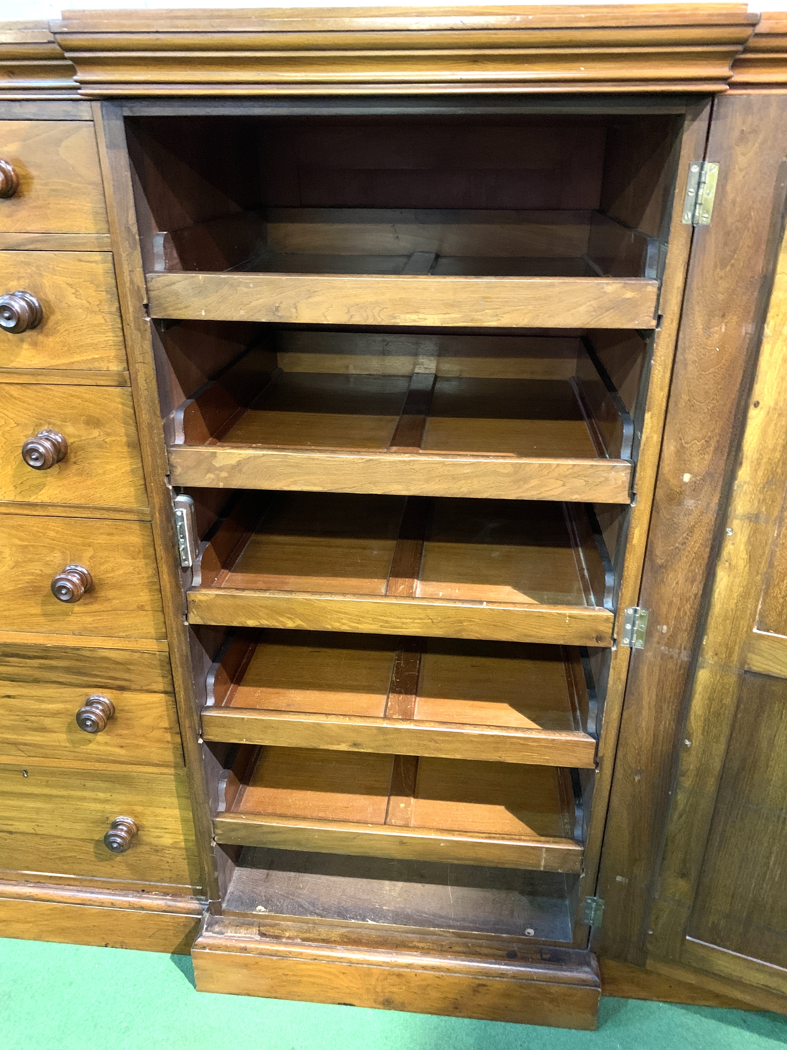 Victorian mahogany chest of drawers cum linen press. - Image 4 of 7