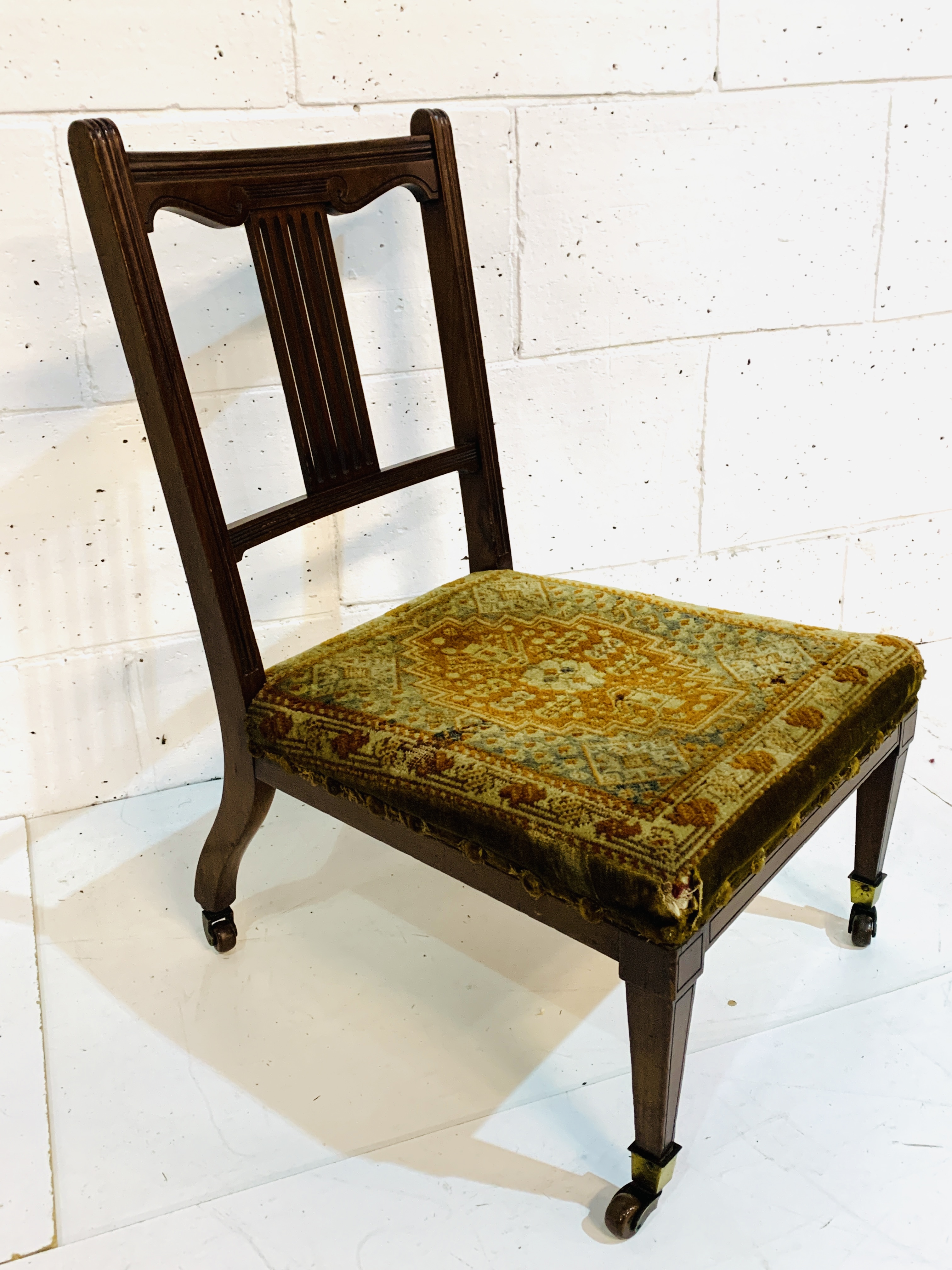 Edwardian mahogany nursing chair - Image 3 of 3