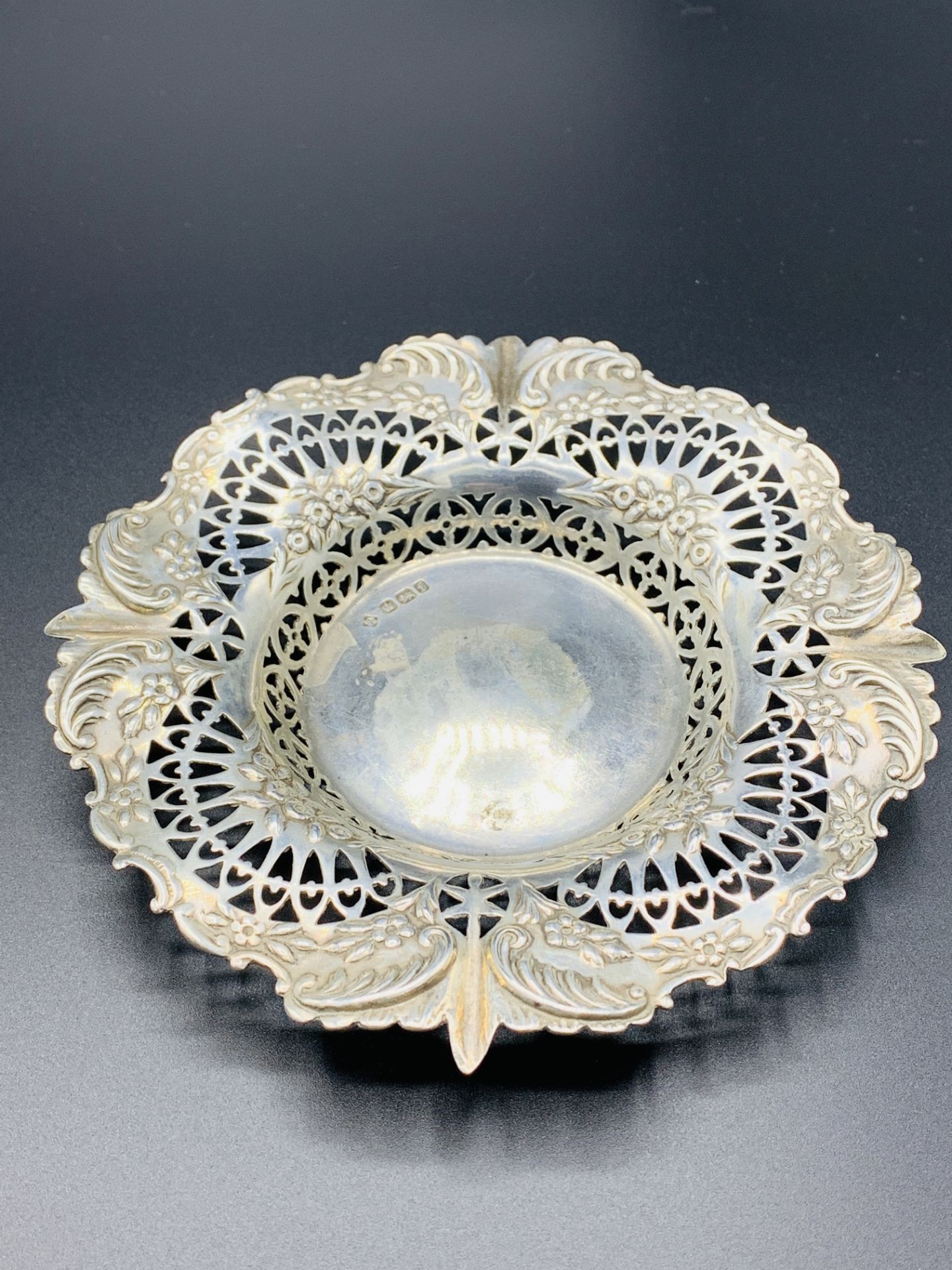 Two silver filigree dishes, Sheffield 1898, by Martin Hall & Co., and another silver dish - Image 3 of 6