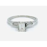 18ct white gold Art Deco style diamond ring