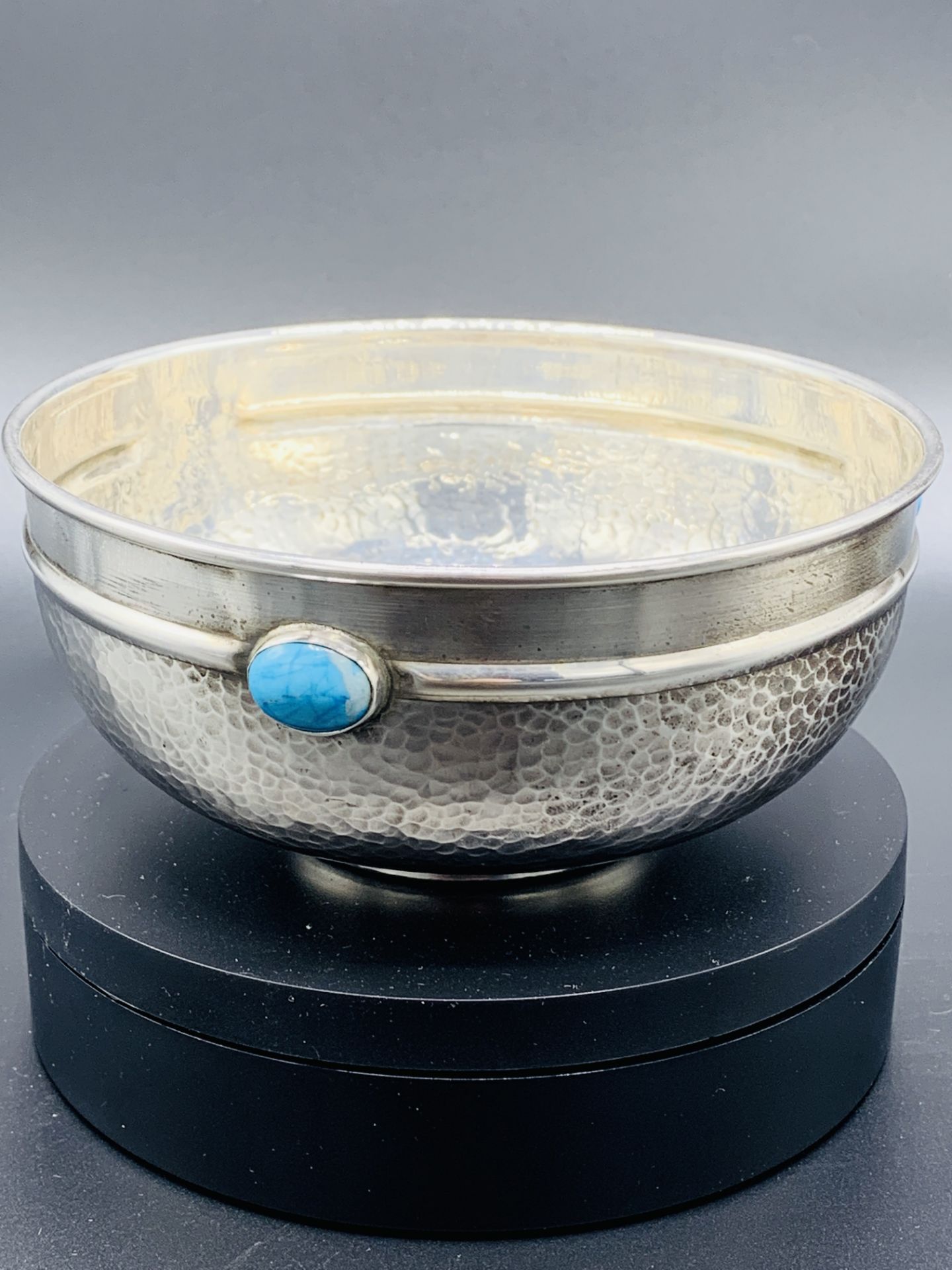 Hammered silver bowl with three blue cabochons to outside rim - Image 6 of 7