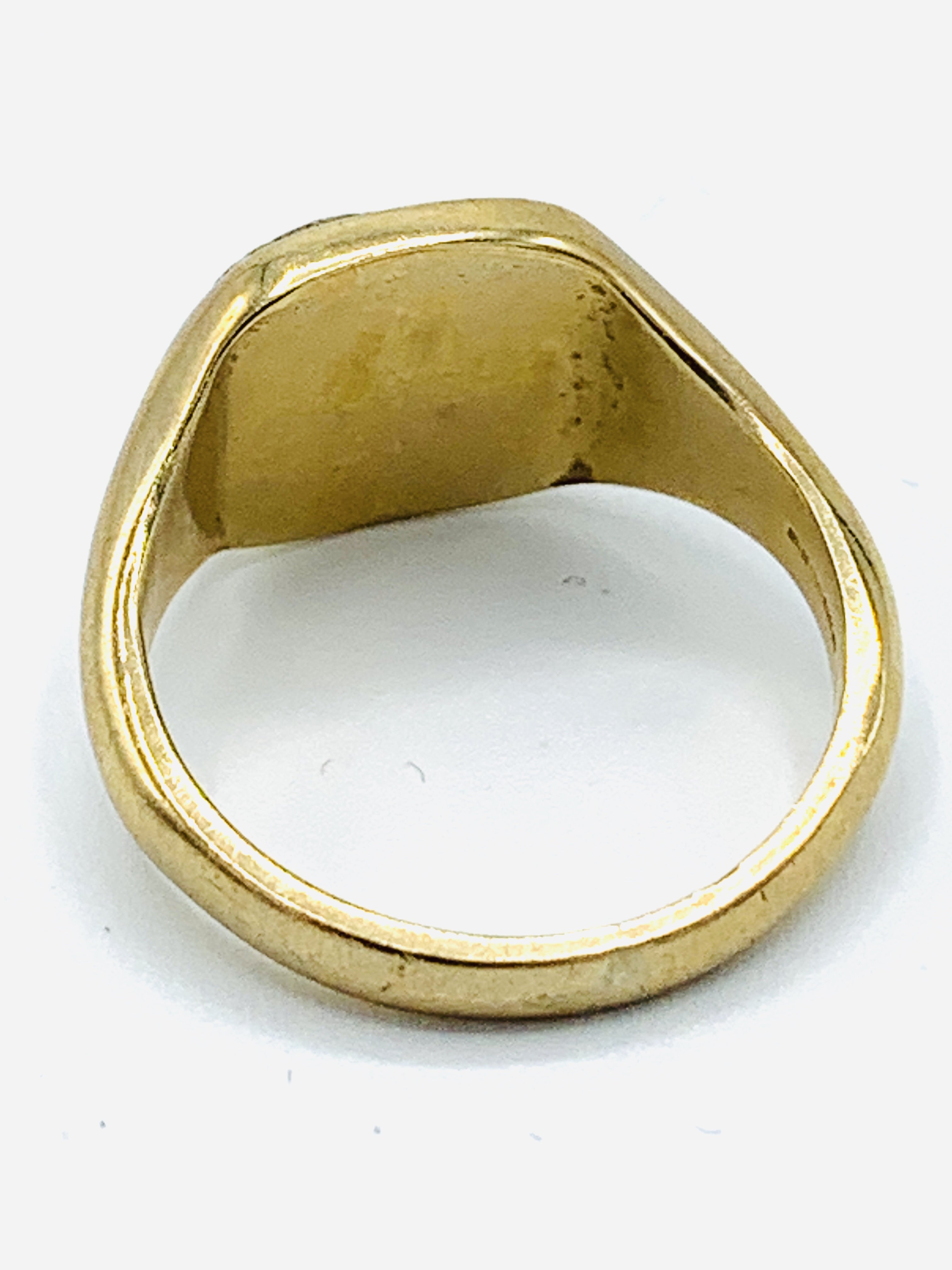 9ct gold signet ring, and a silver wedding band - Image 4 of 8