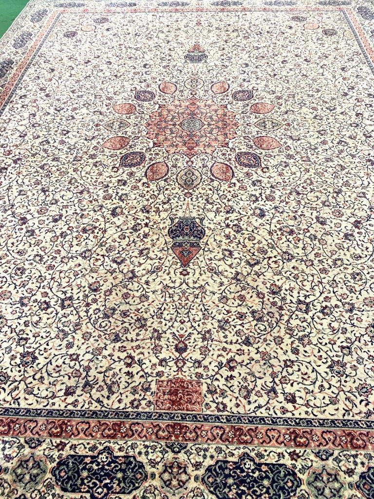 Camel ground carpet