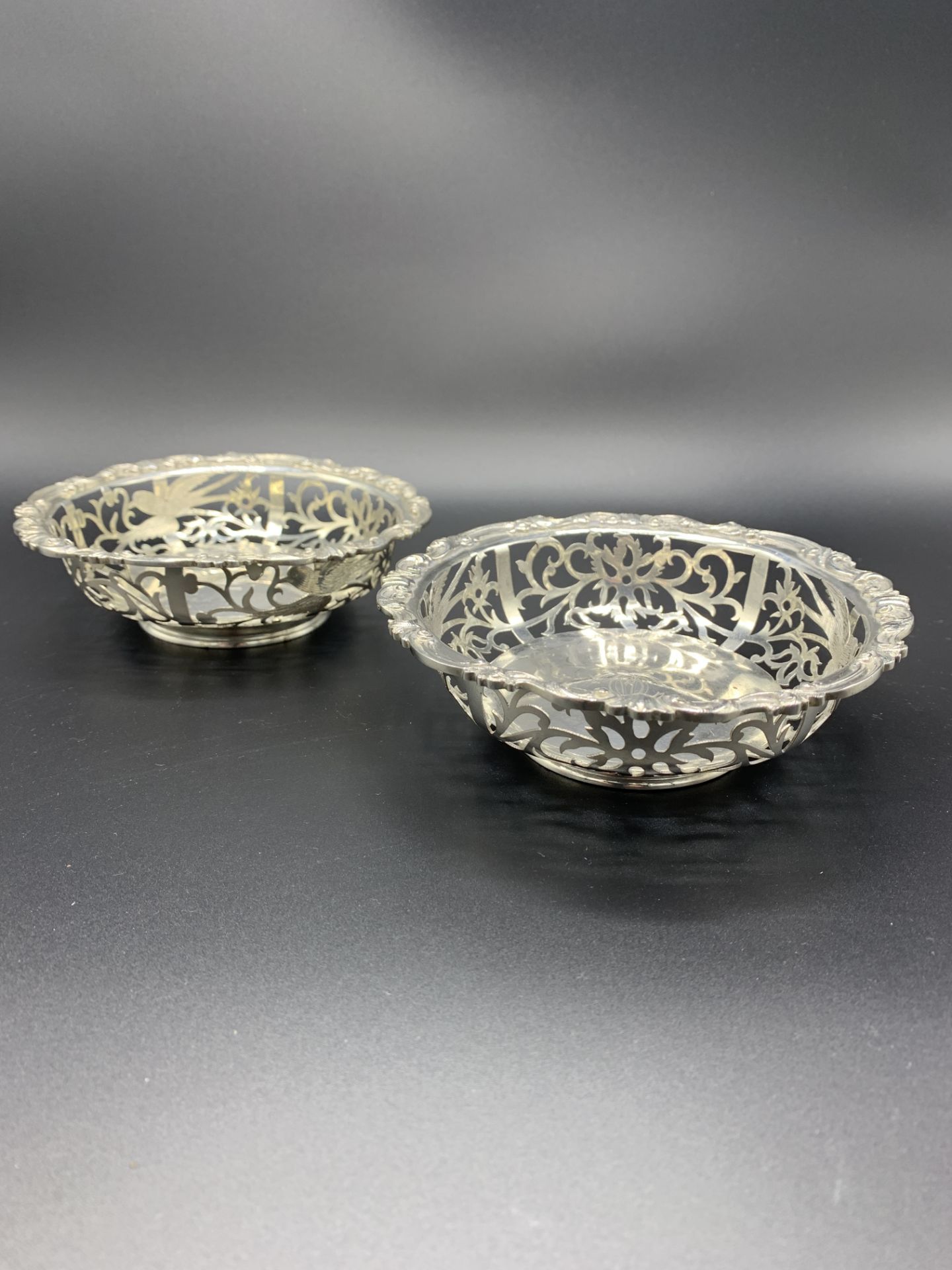 A pair of sterling silver bonbon dishes by Harry Brasted - Image 3 of 5