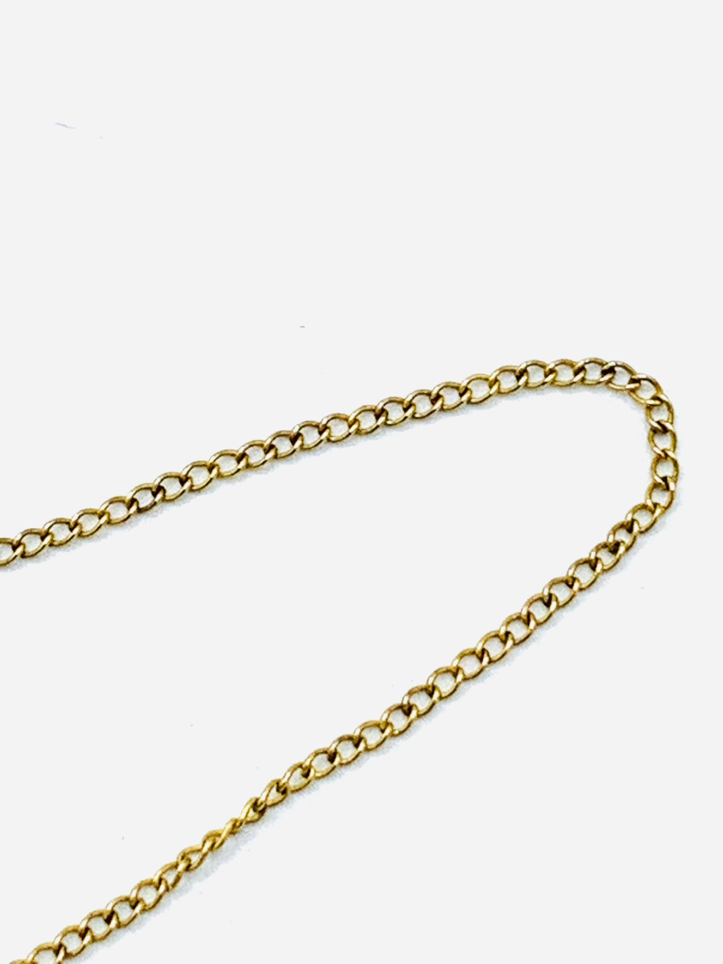 9ct gold flat necklace together with two 9ct gold fine chains - Image 3 of 4