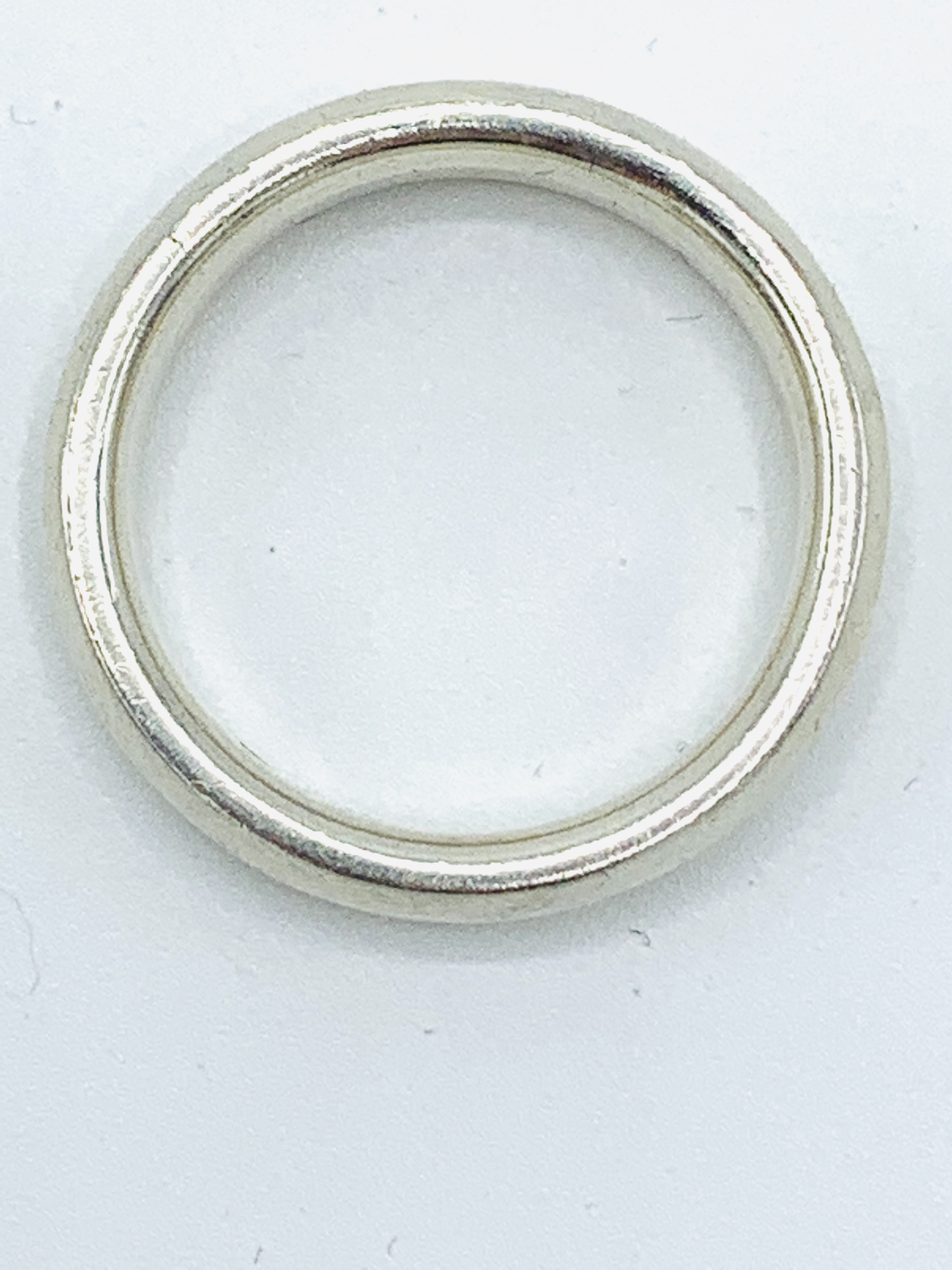 9ct gold signet ring, and a silver wedding band - Image 7 of 8