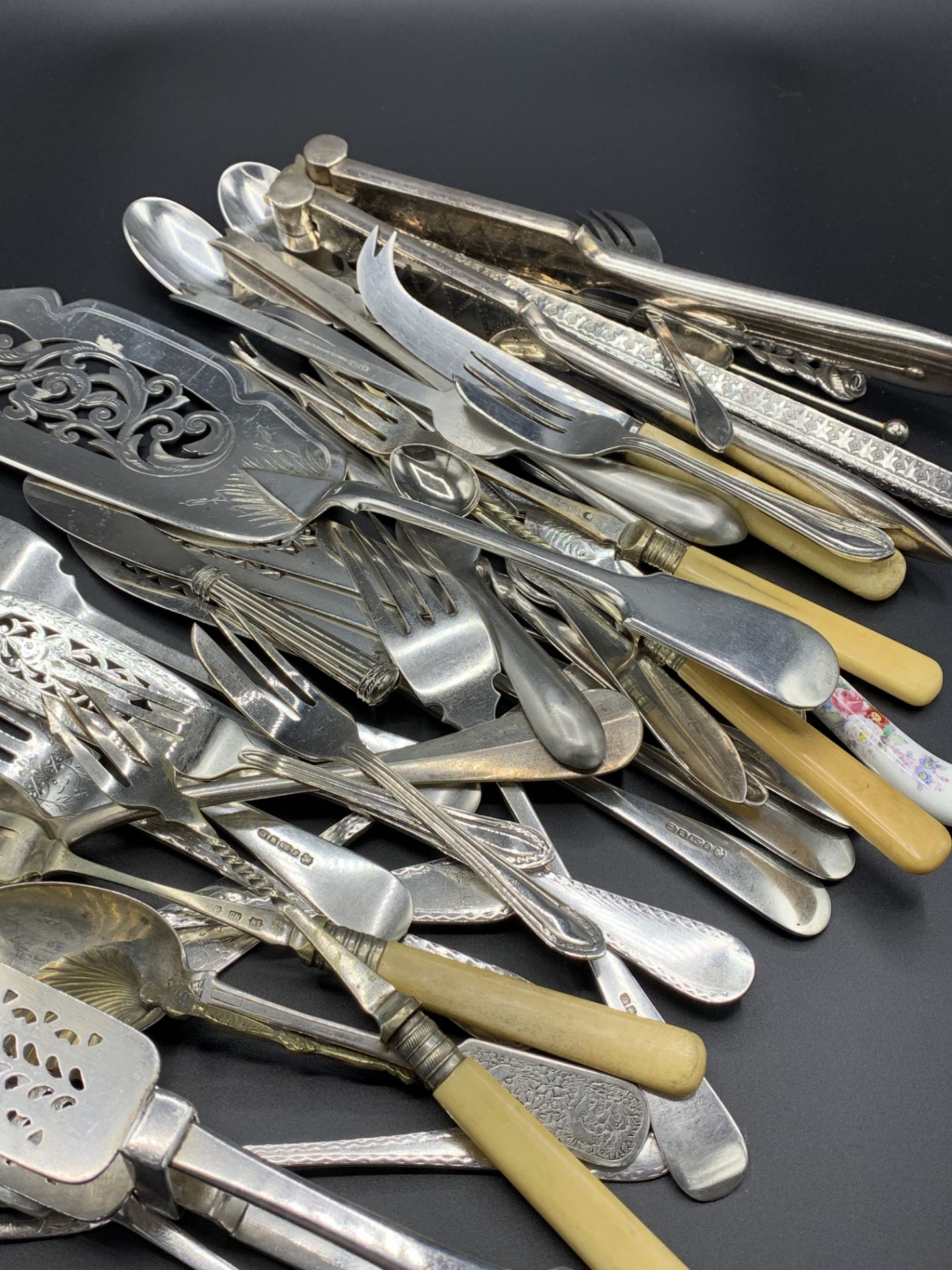 Quantity of various flatware - Image 2 of 3