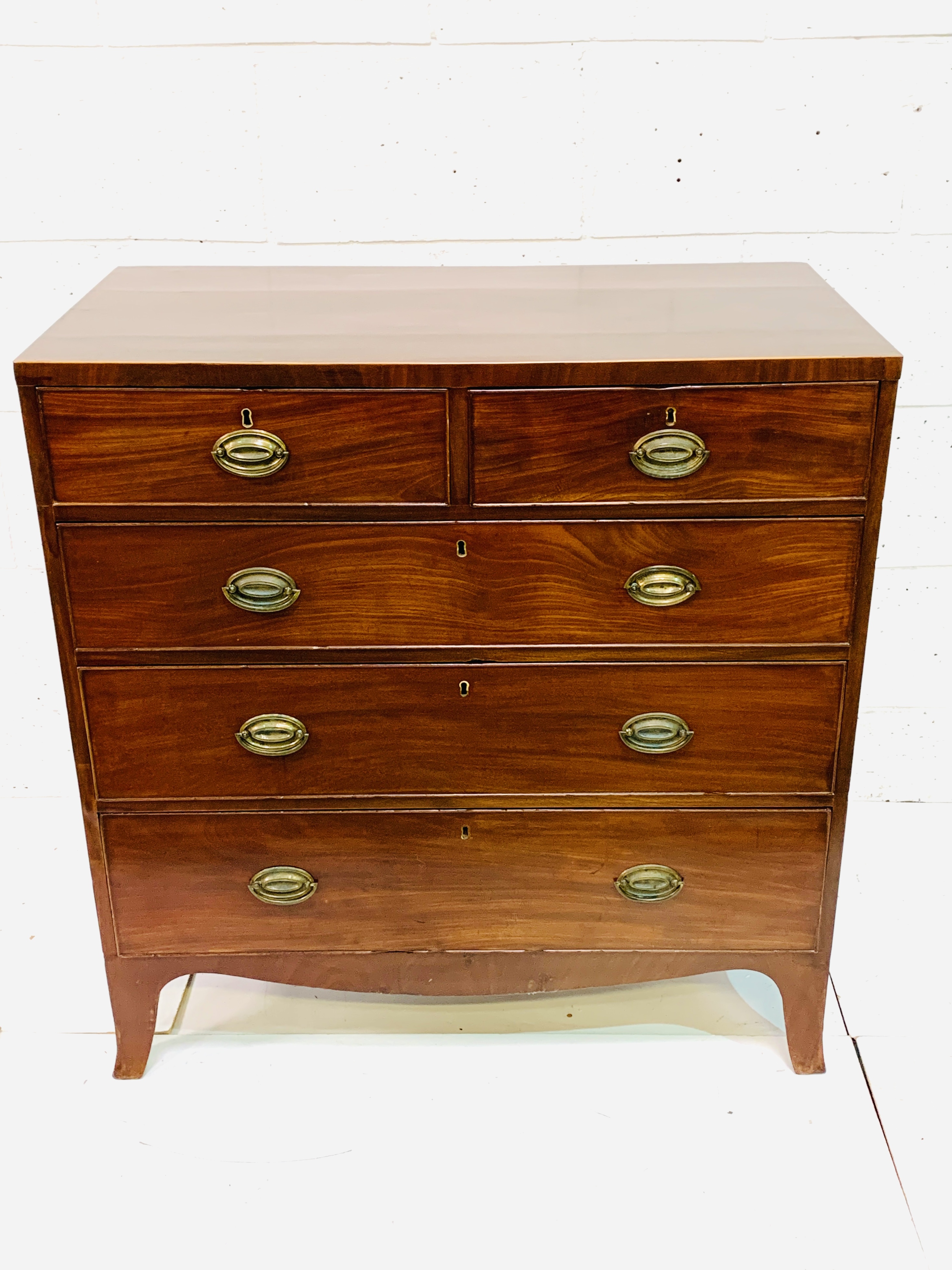 Early 19th century mahogany chest of drawers