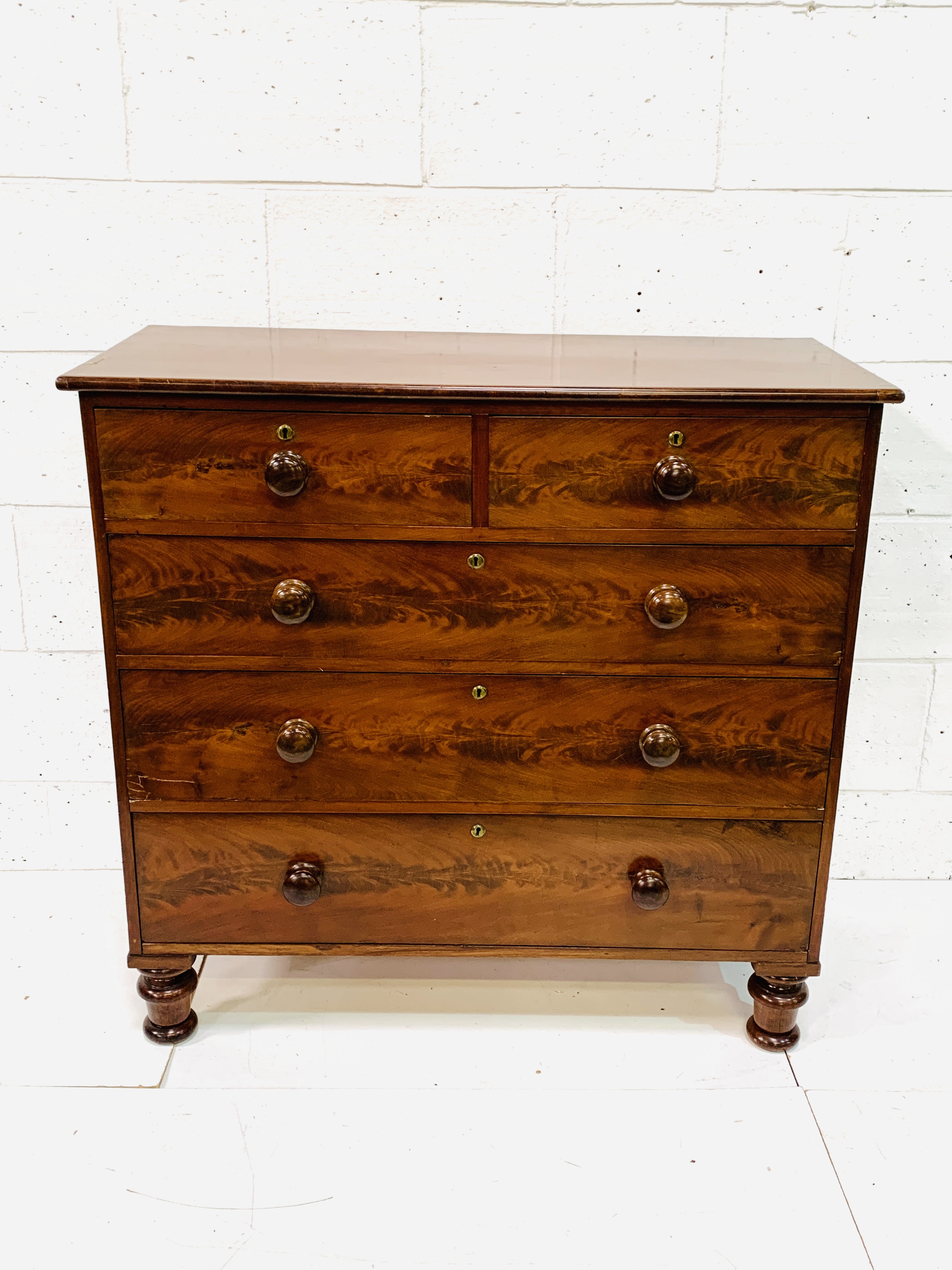 Mid-19th Century flame mahogany chest of drawers