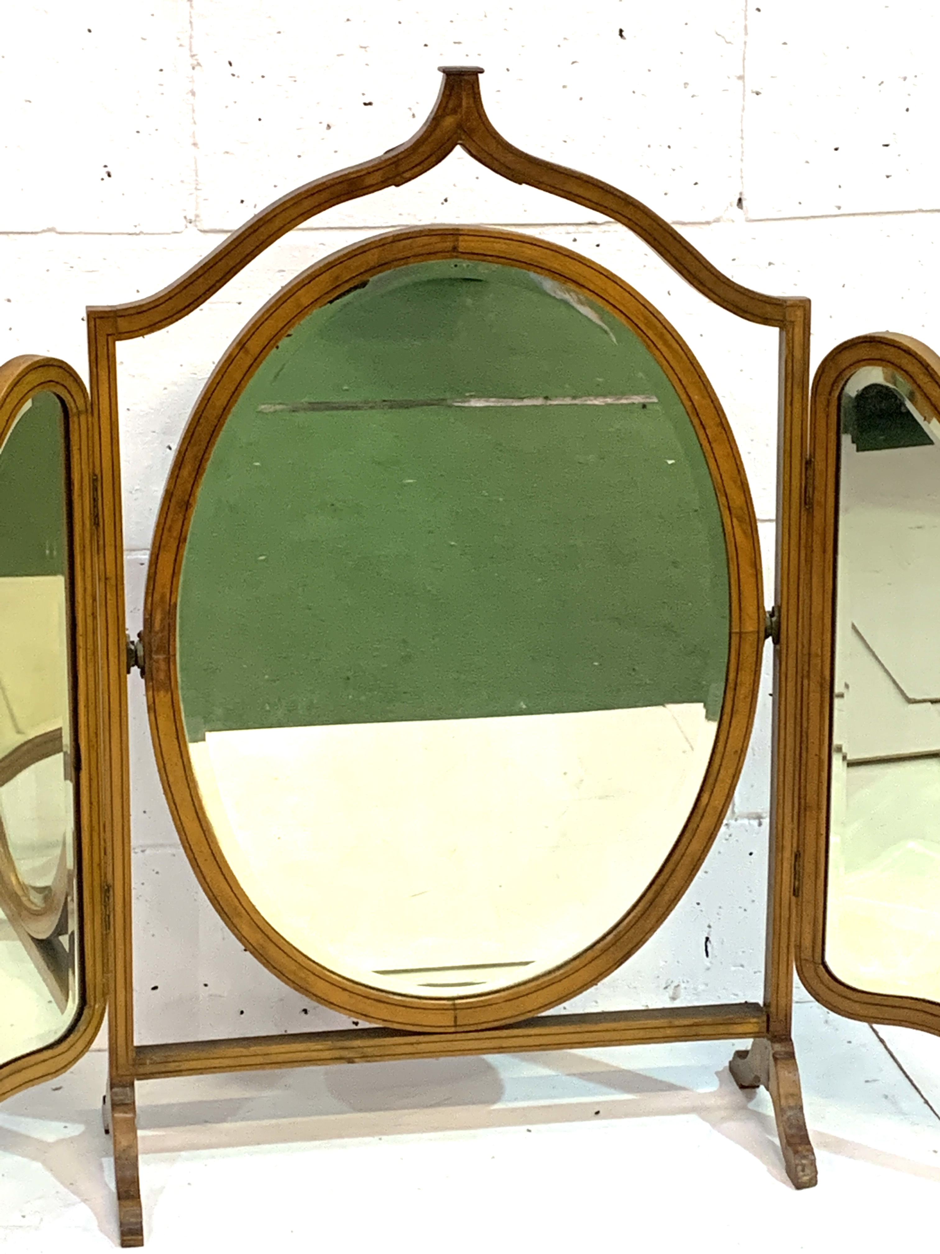 Mahogany framed triple toilet mirror - Image 2 of 6