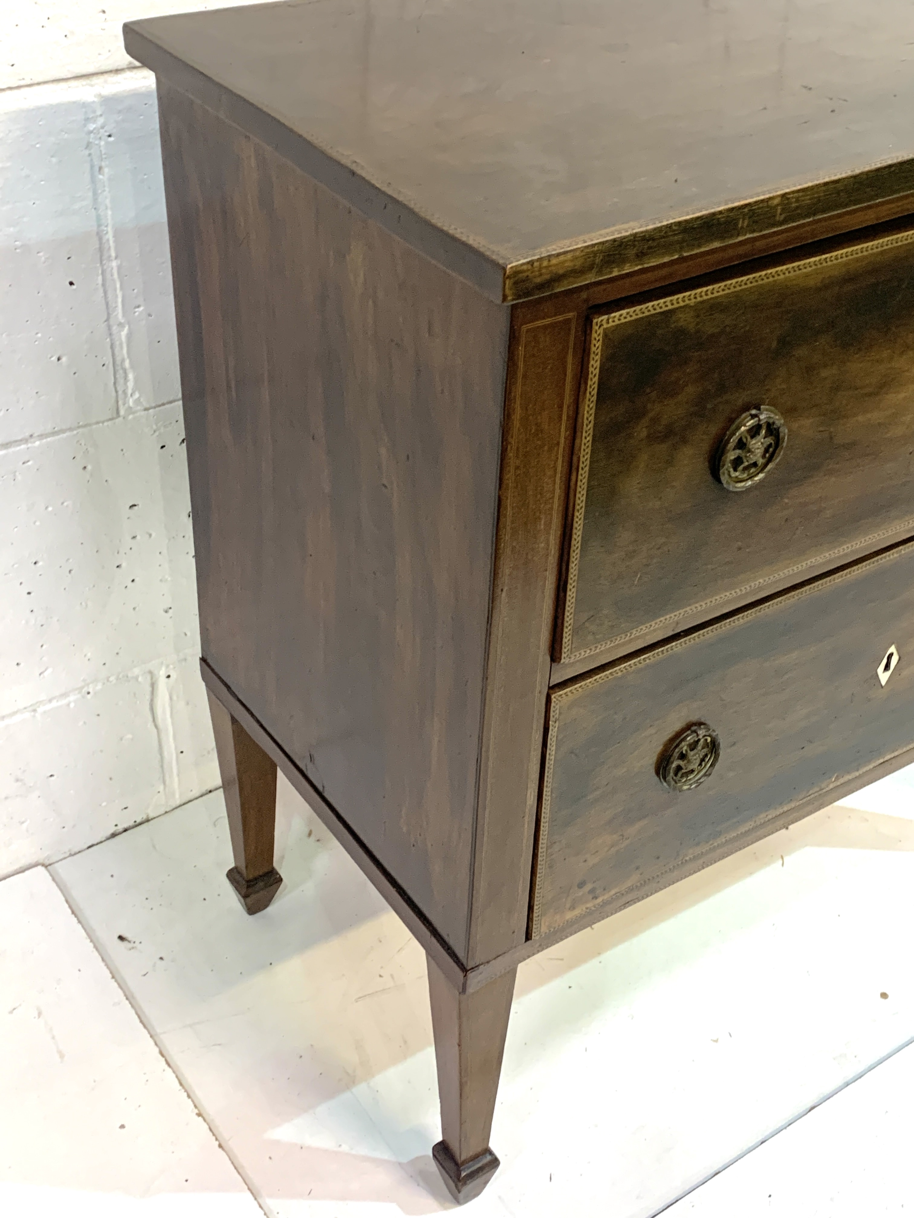 Mahogany chest of two drawers - Image 5 of 7