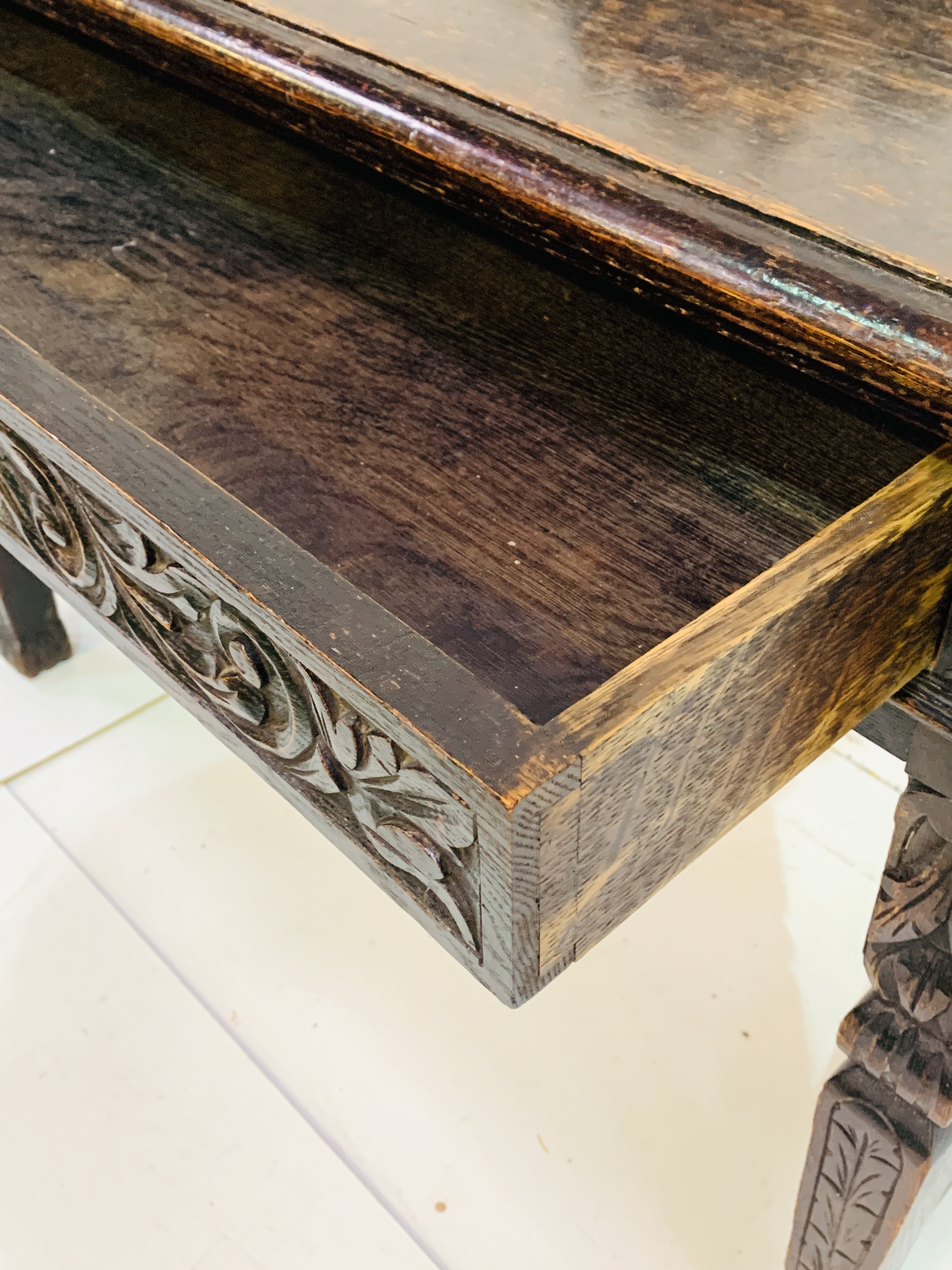 17th century style oak hall table - Image 6 of 6