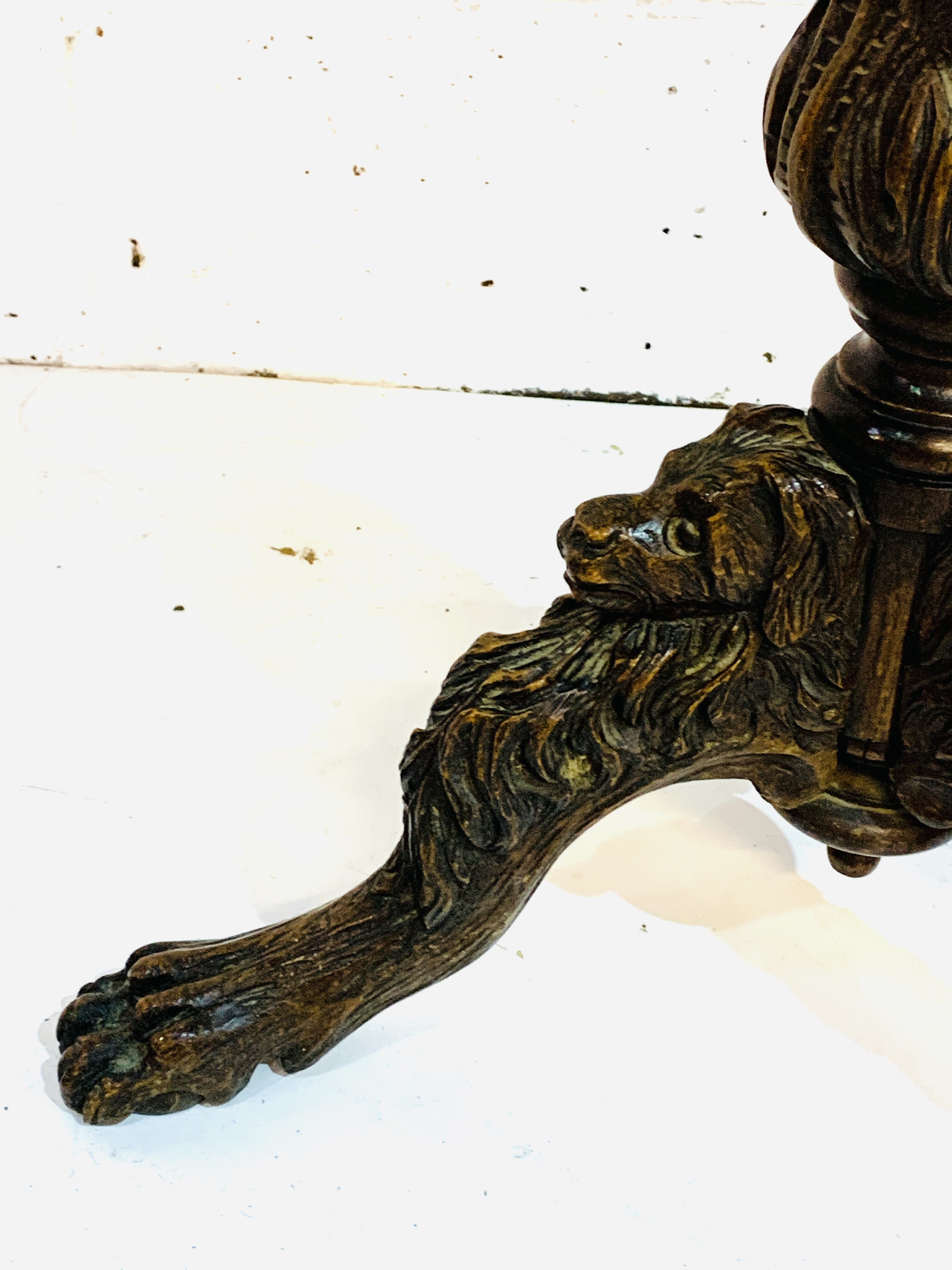 Victorian carved oak wine table - Image 4 of 8