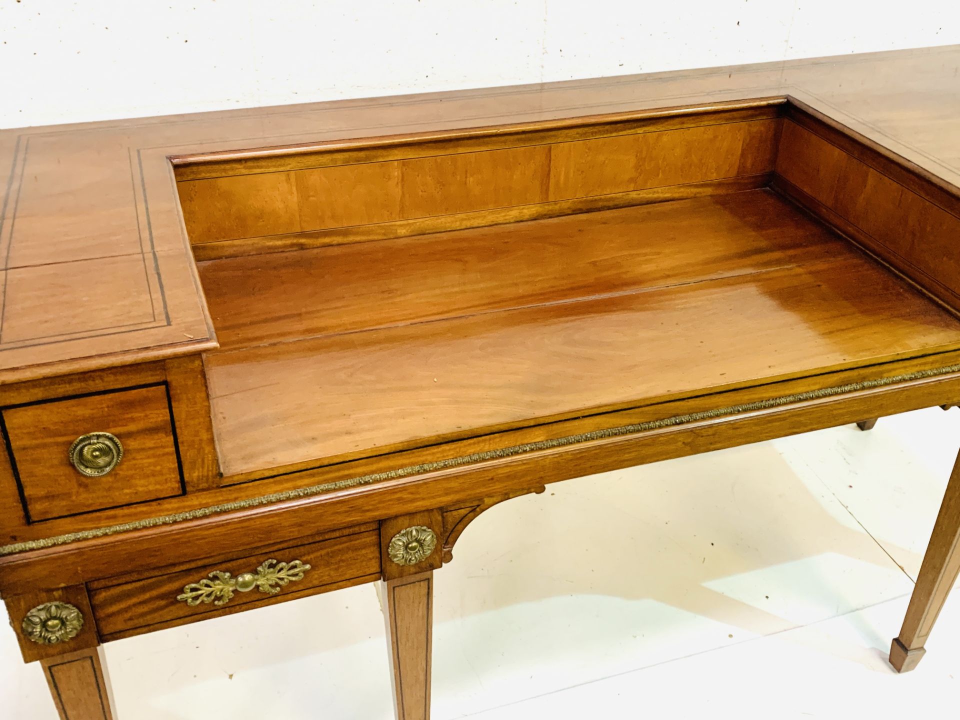 George III mahogany former spinnet later converted to a desk - Image 6 of 8