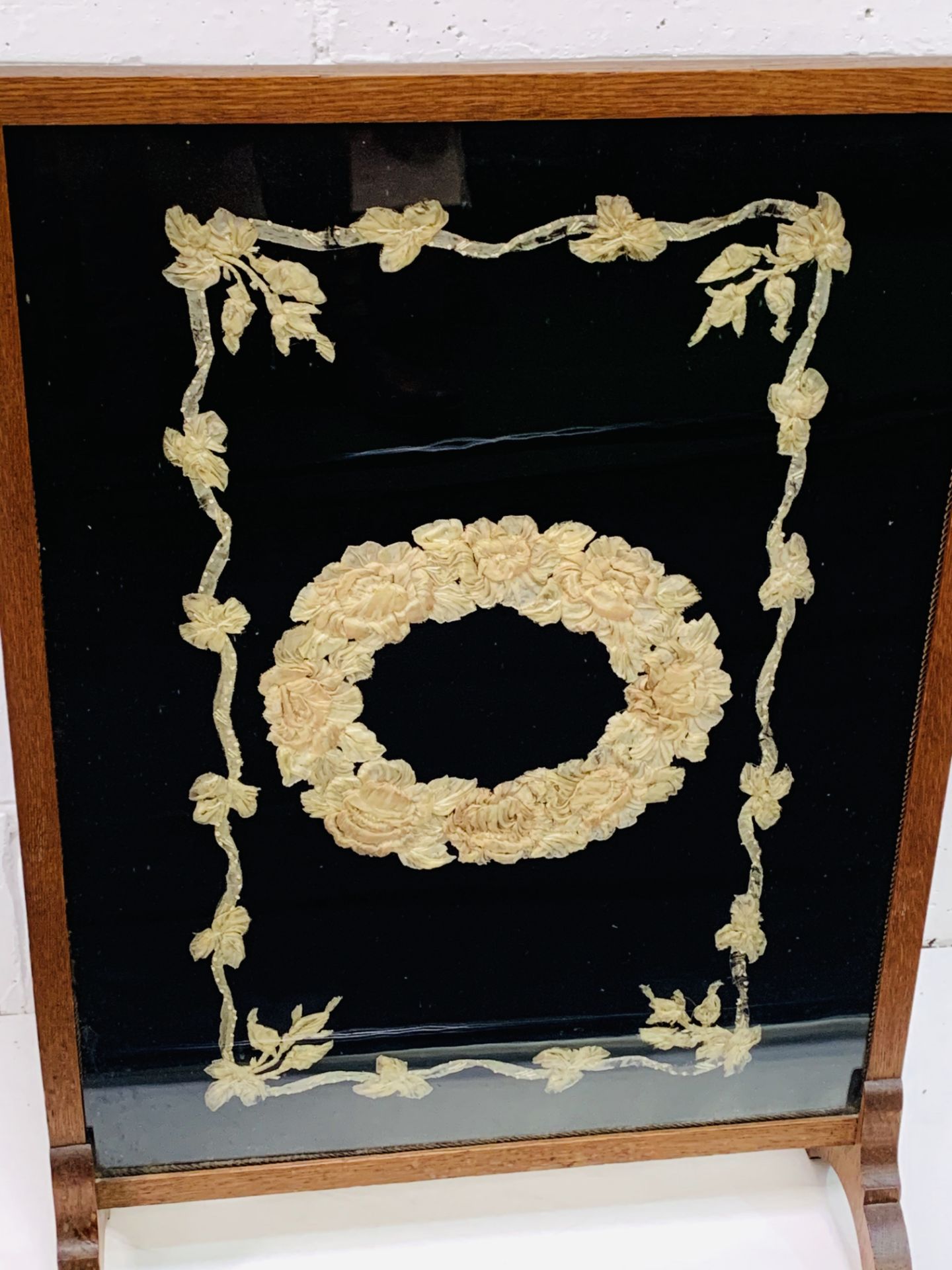 Oak framed fire screen with silk decoration behind perspex. - Image 2 of 3