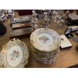 Chinaware, decorative accessories and other items.