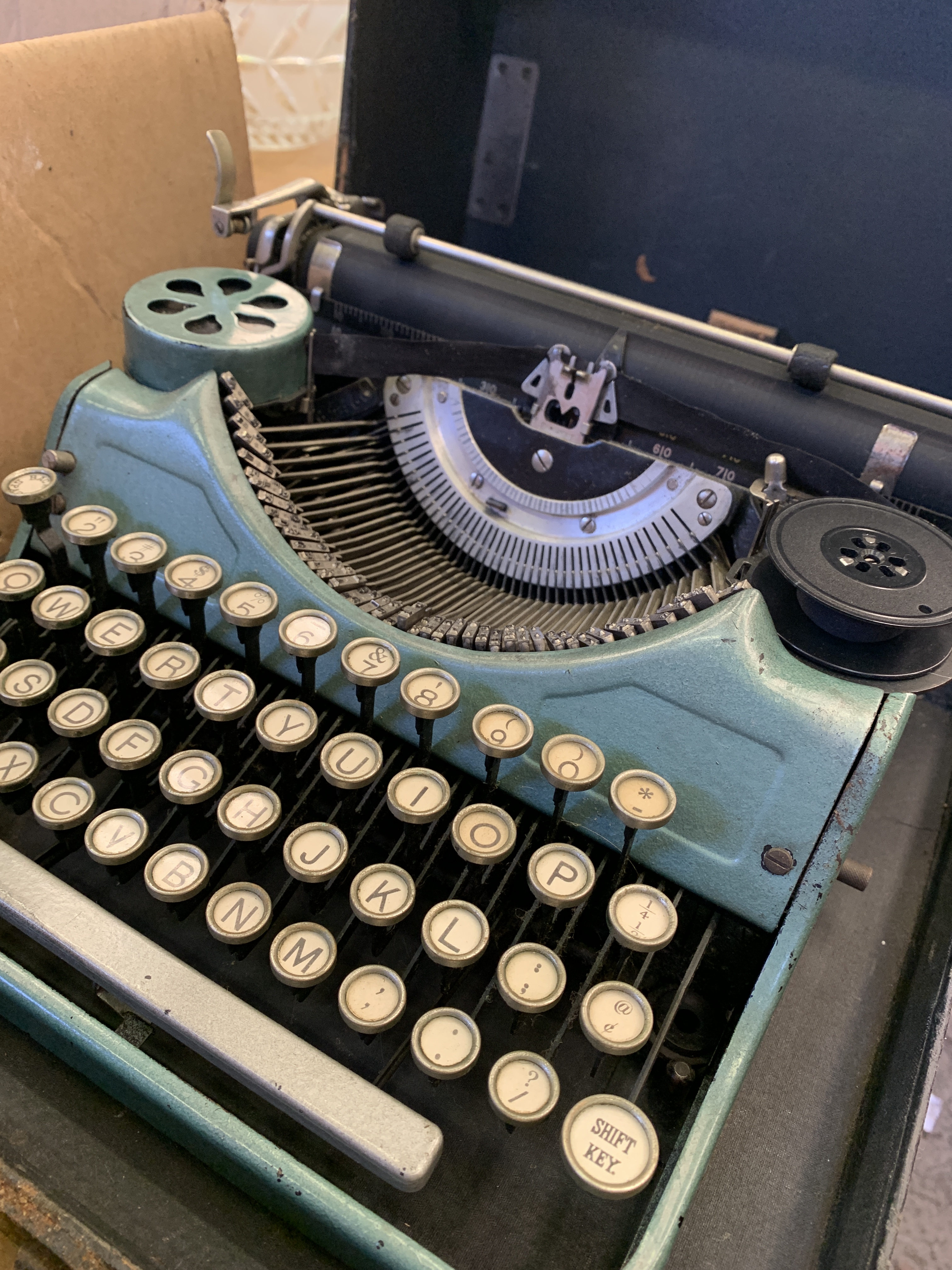 Underwood portable typewriter in original case. - Image 2 of 2