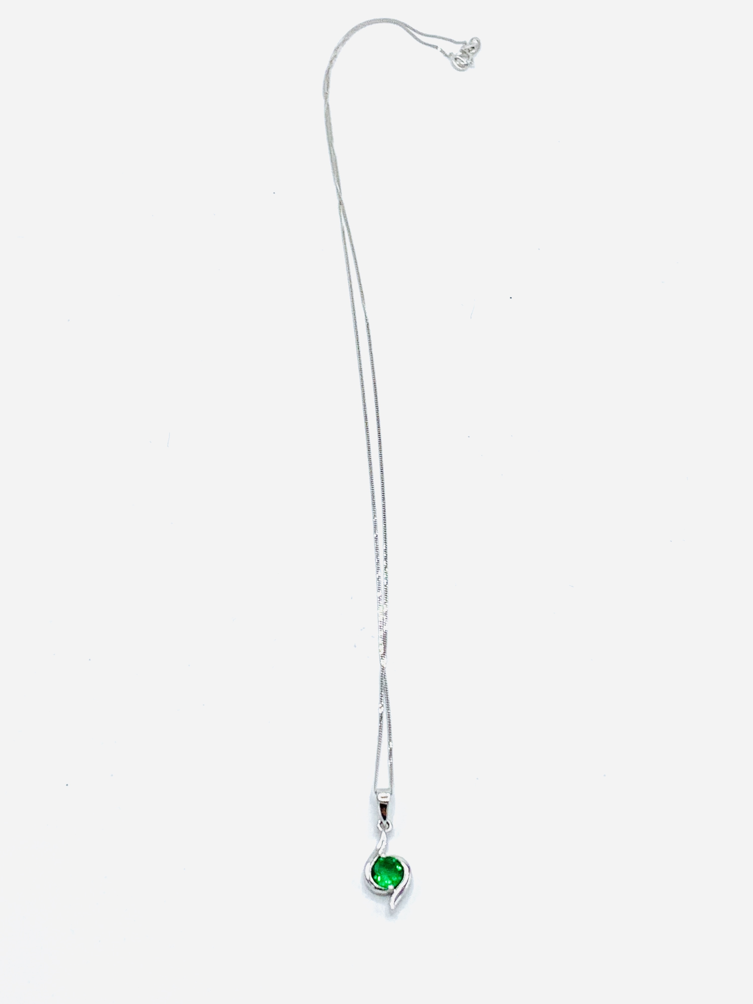 9ct white gold and green stone pendant on a 9ct white gold chain - Image 2 of 2