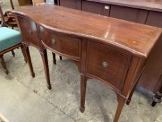 Mahogany Georgian style serpentine fronted sideboard