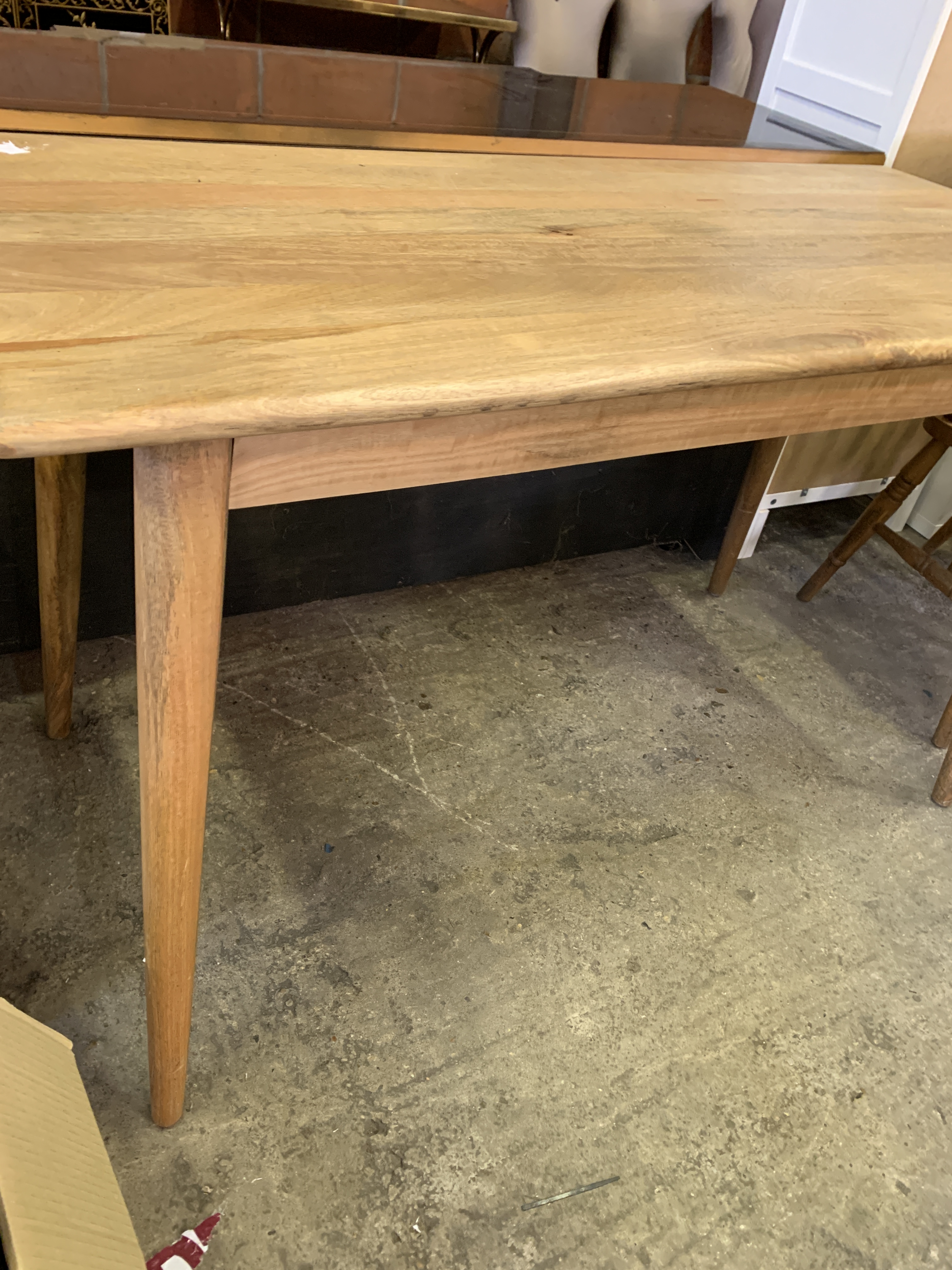 Laminate kitchen table - Image 3 of 4