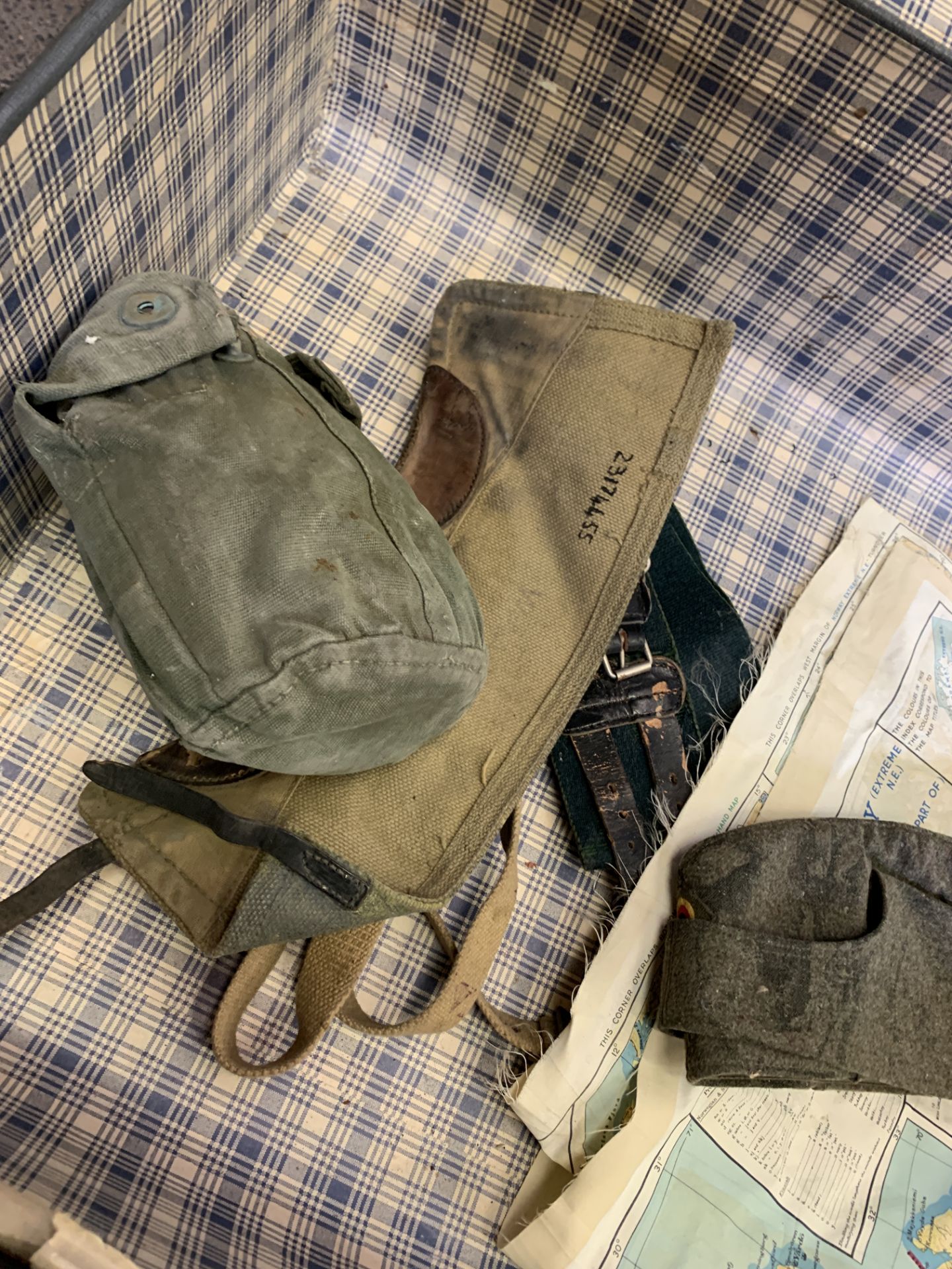 Trunk containing a grey Air Force coat and other military items - Image 4 of 7