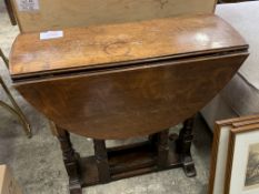 Victorian oak small gate leg table