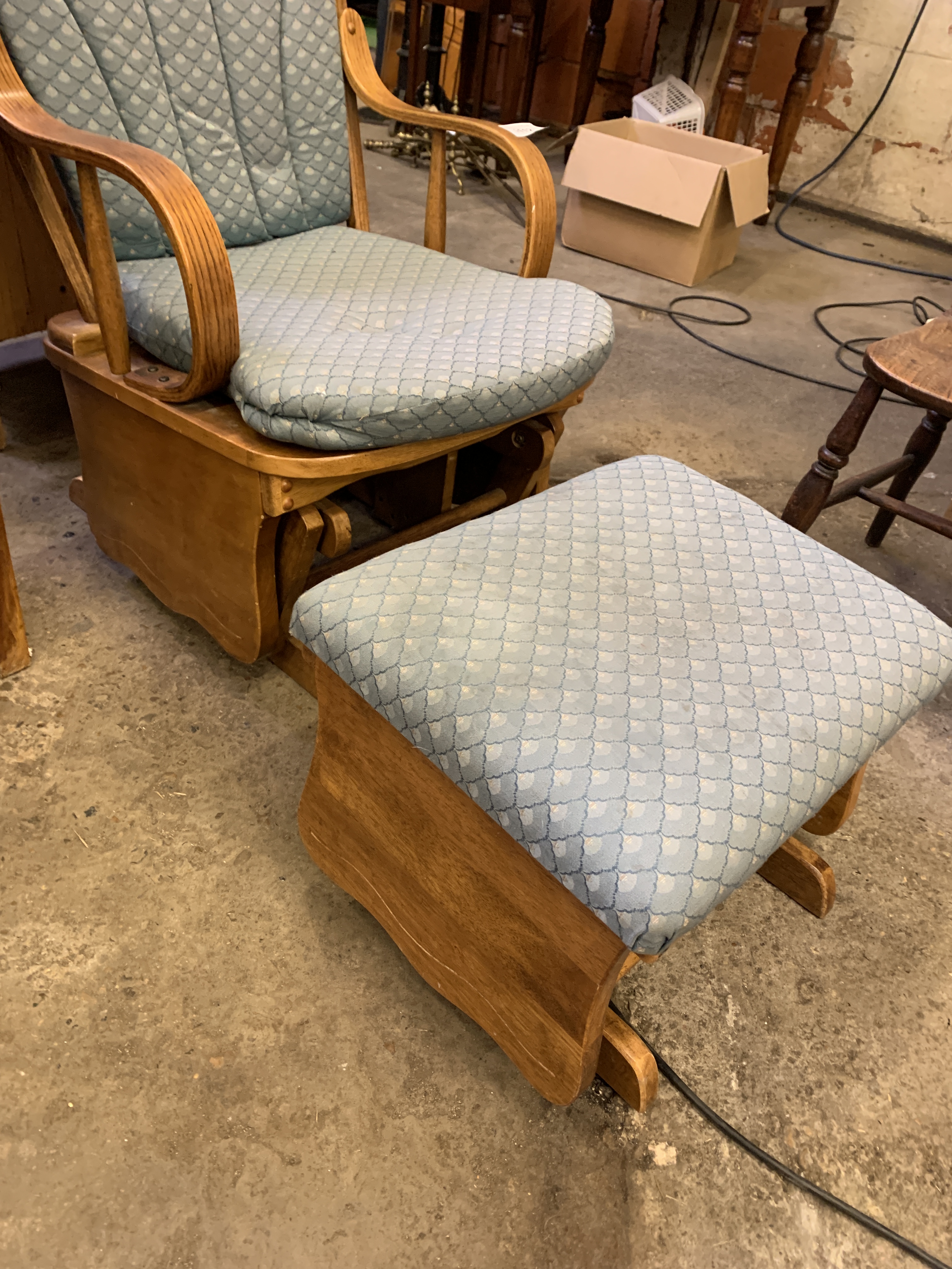 Bentwood American-style rocking chair and footstool - Image 2 of 4