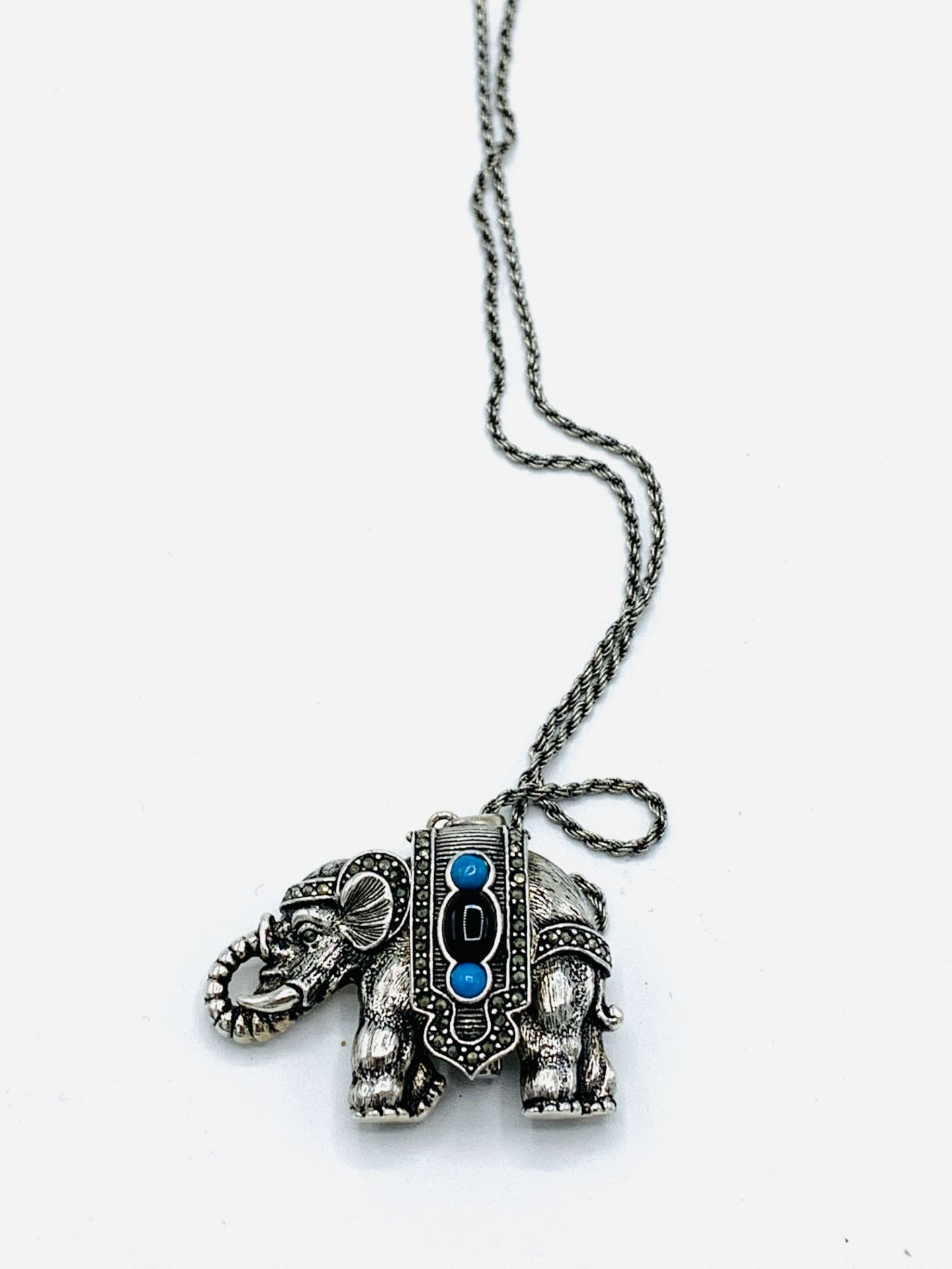 Sterling silver elephant watch pendant on a 925 silver chain - Image 2 of 3