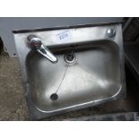 Stainless steel hot water sink