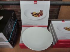 Three boxes of Ruhn Rikon two piece set 30cms steak plates.