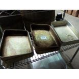 Six baking trays