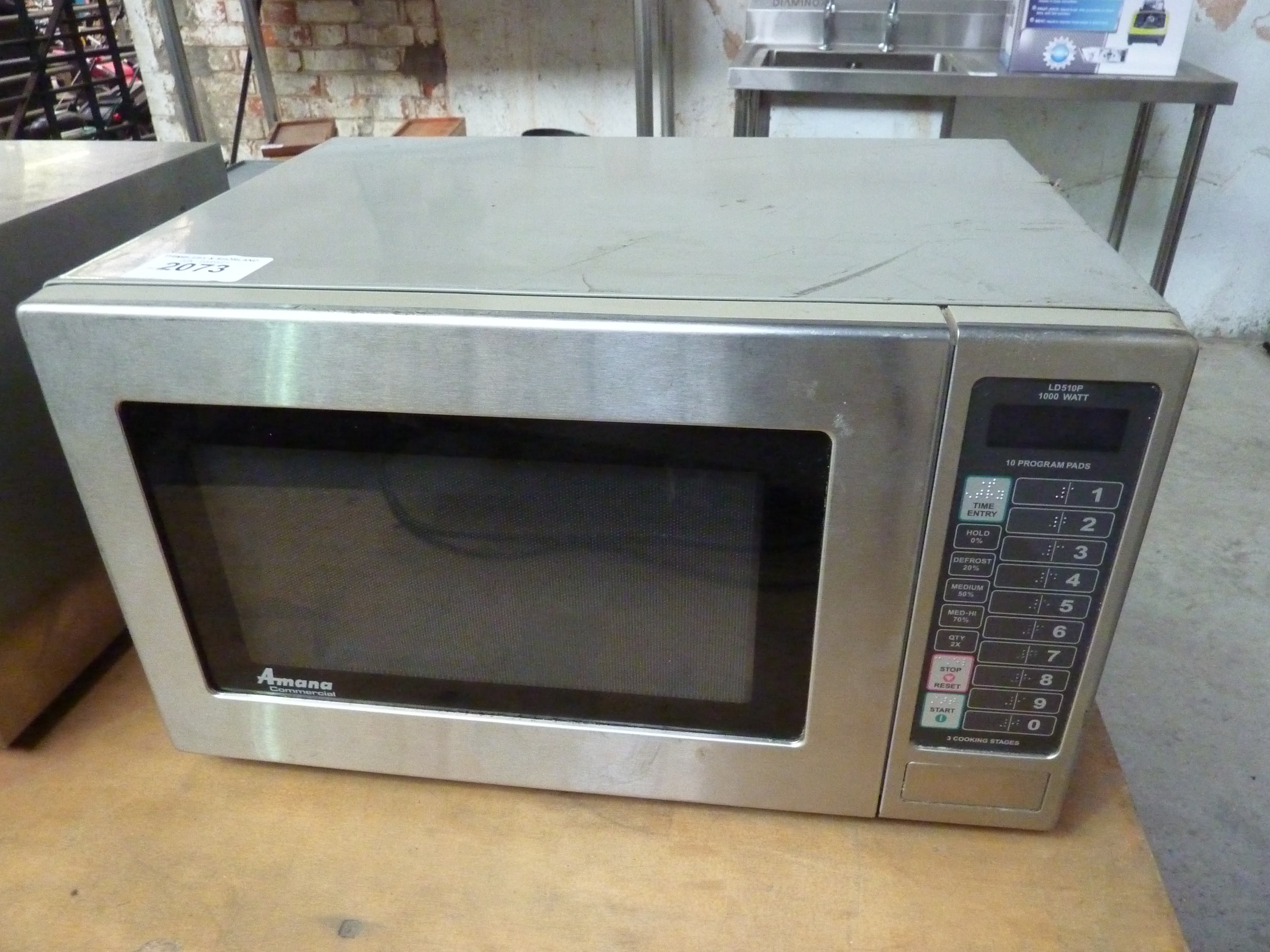 Amana commercial microwave
