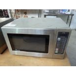 Amana commercial microwave