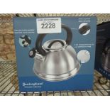 Buckingham whistling kettle