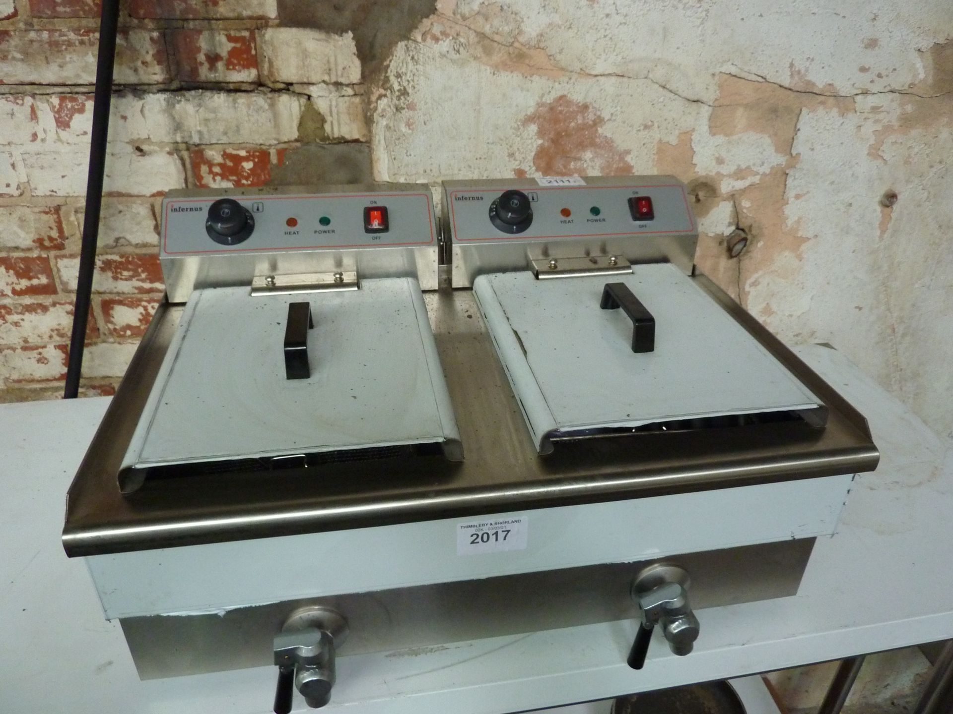Infernus double tank electric fryer with front drain valves