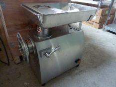 Infernus C32G mincer with 2 dies 240v