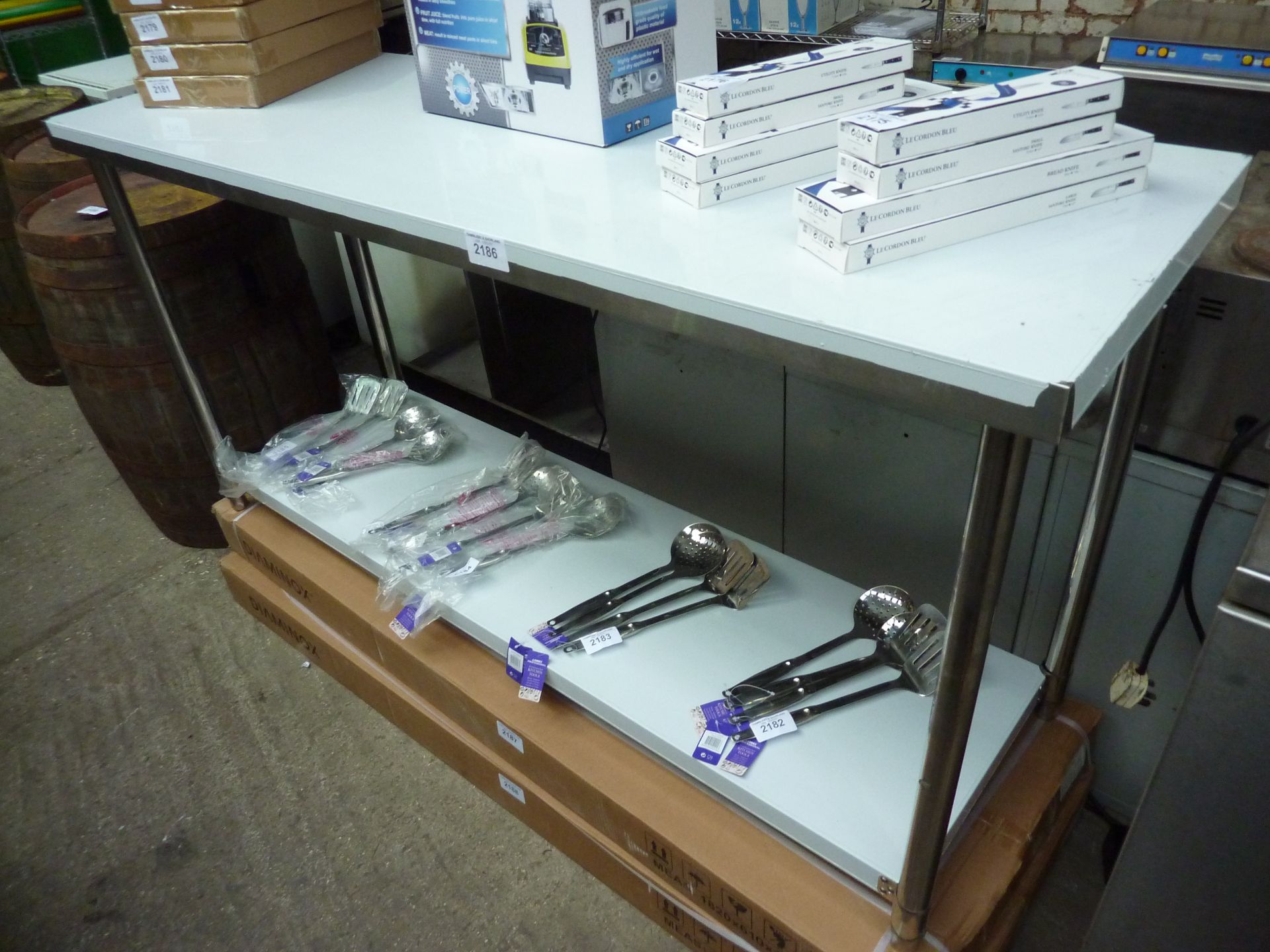 Dimanox prep table with under shelf