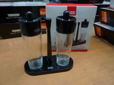 Kuhn Rikon Salt and Pepper Mill Set.