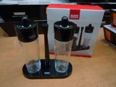 Kuhn Rikon Salt and Pepper Mill Set.