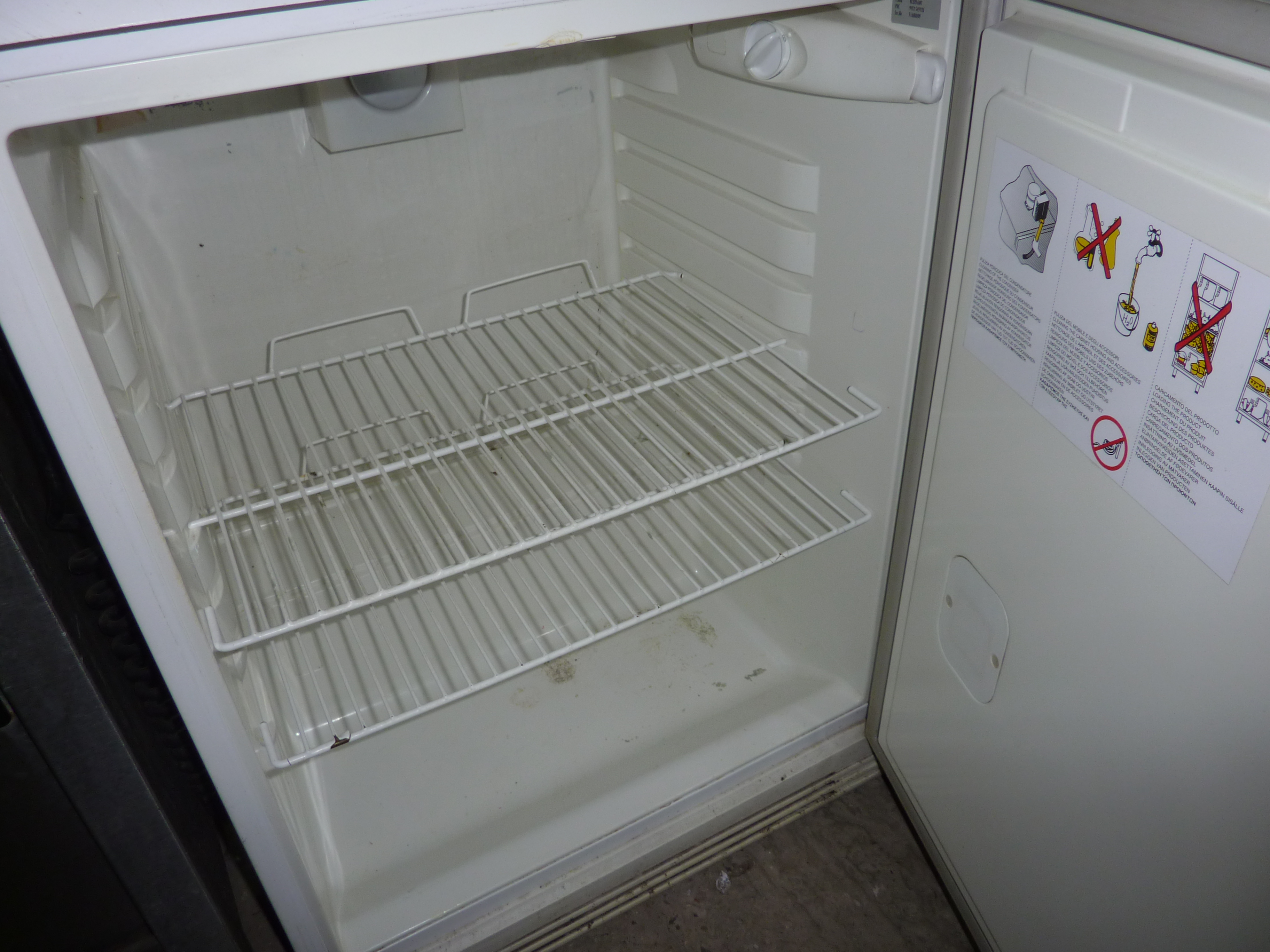 Electrolux under counter fridge - Image 2 of 2