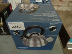 Buckingham whistling kettle