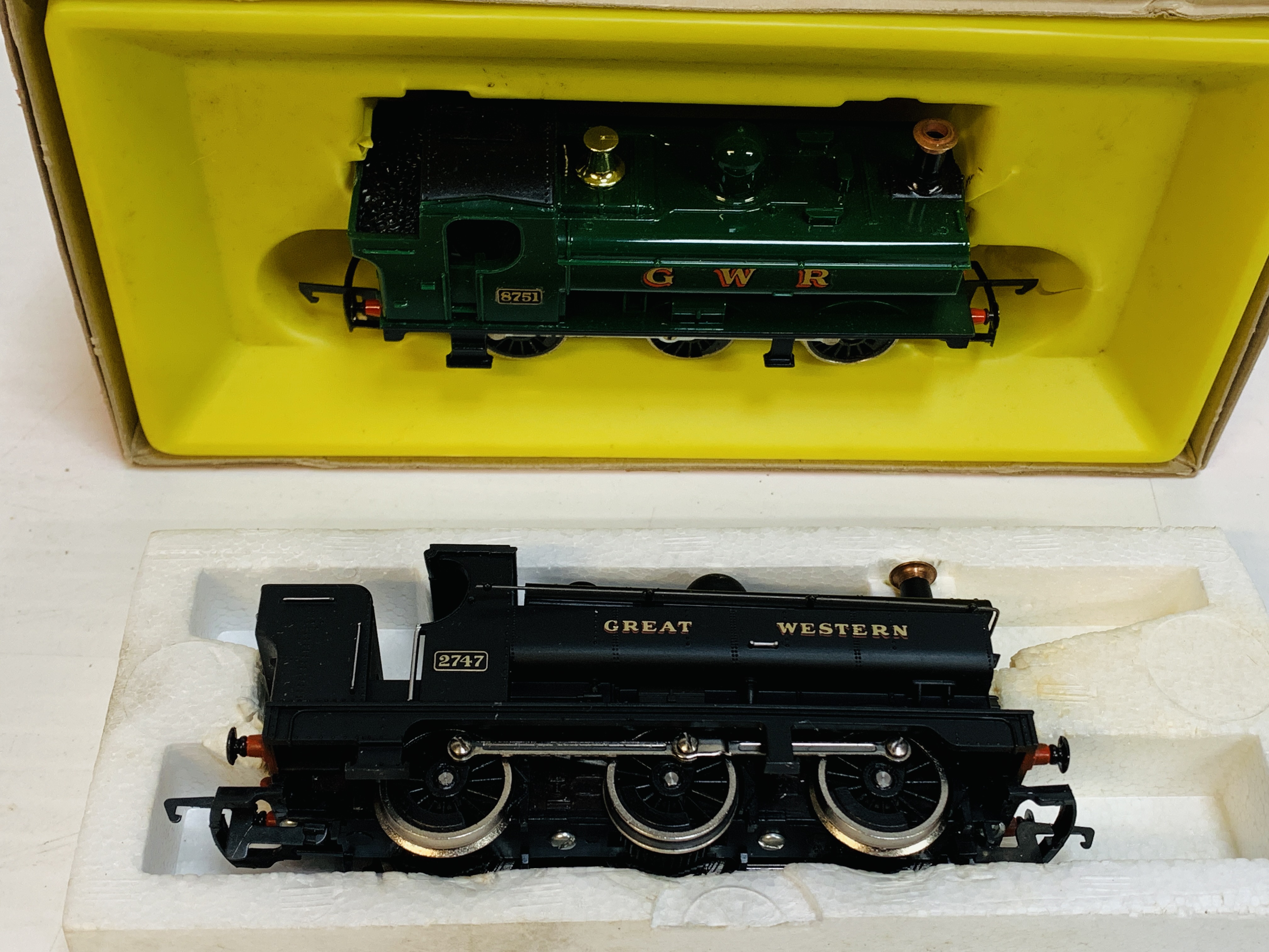 Hornby R051 0-6-0 loco and a R158 GWR Pannier tank - Image 2 of 2