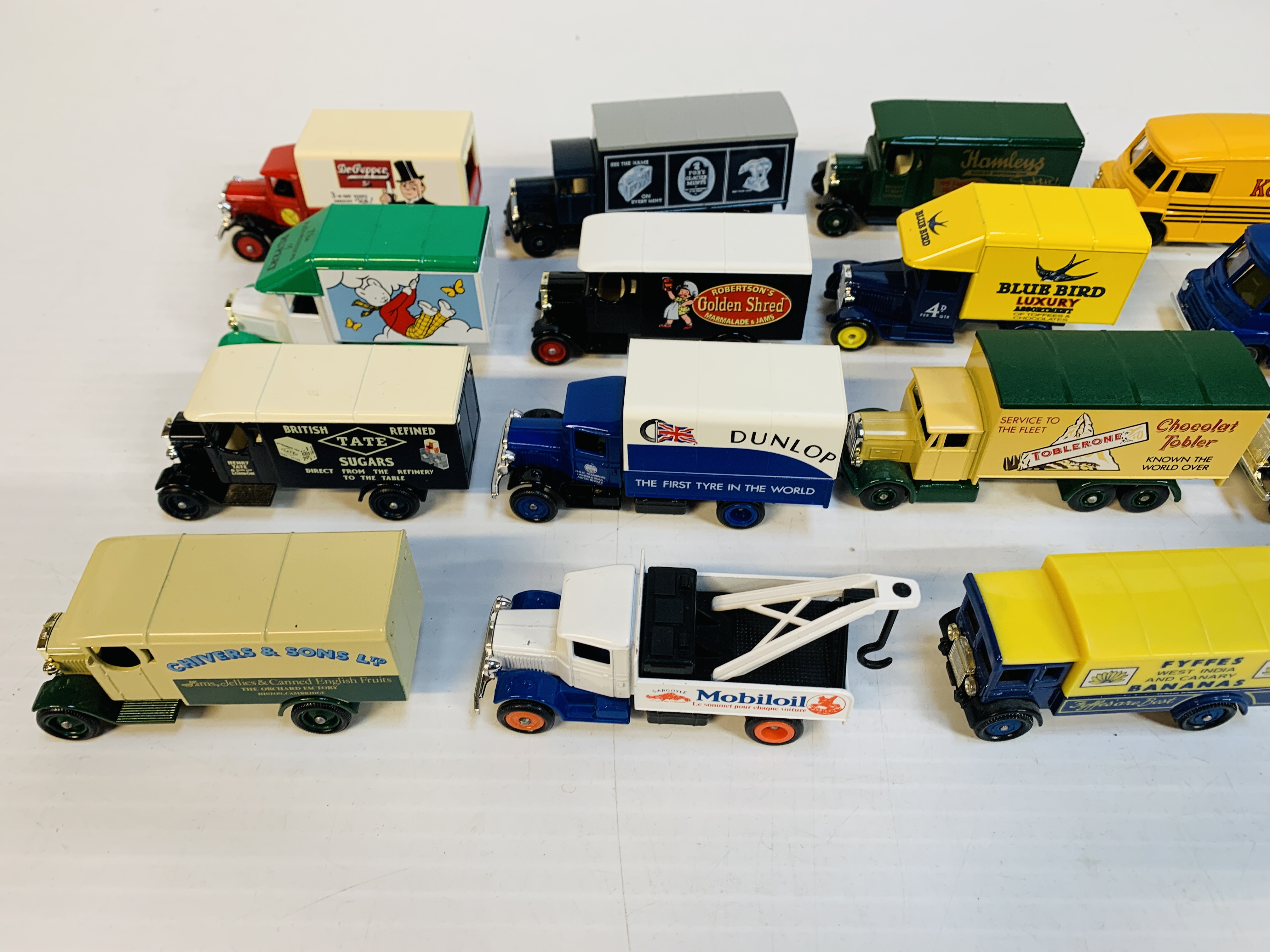 Twenty assorted commercial vehicles - Image 3 of 4