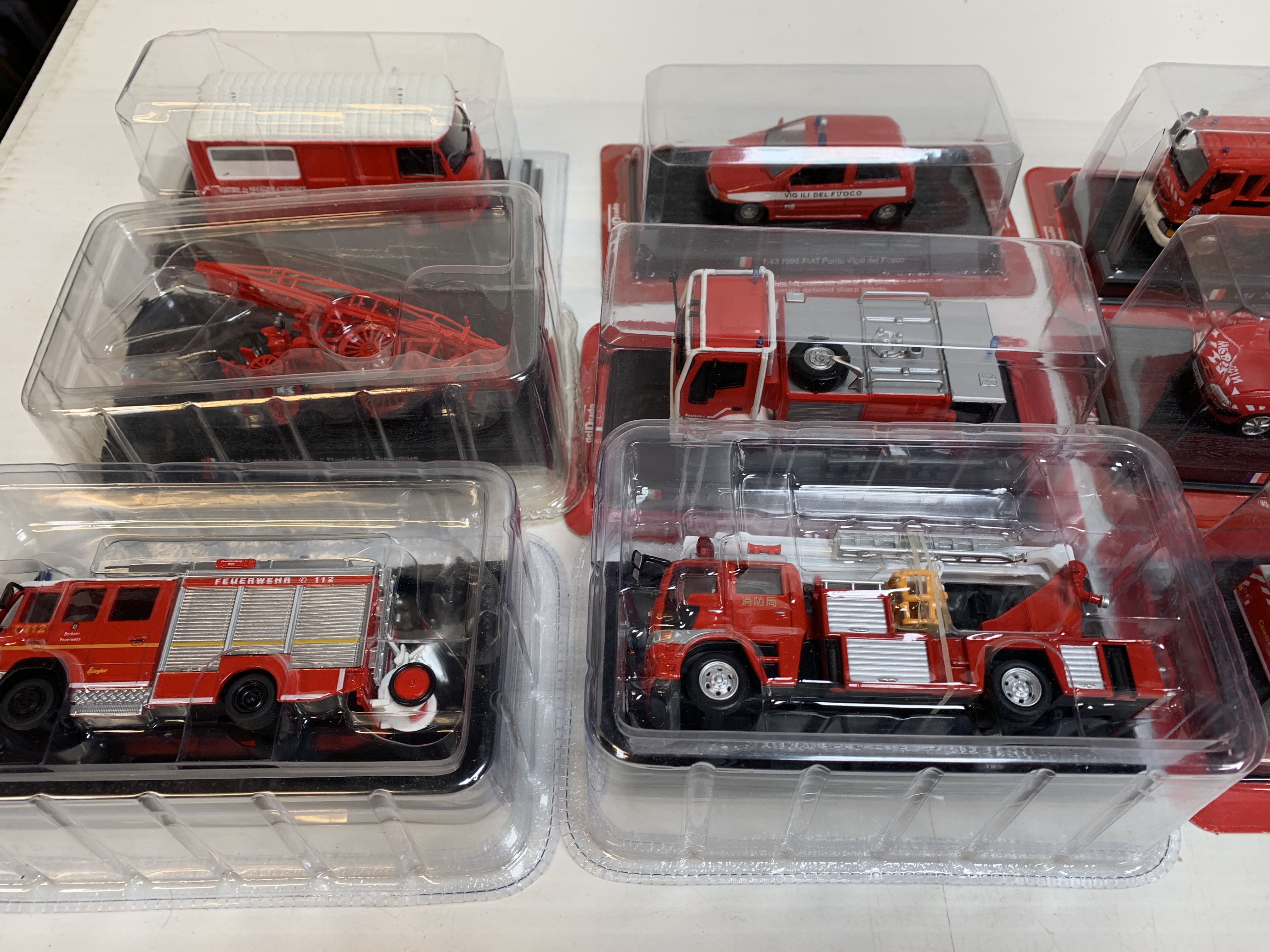 Twelve boxed Del Prado fire fighting vehicles - Image 2 of 4