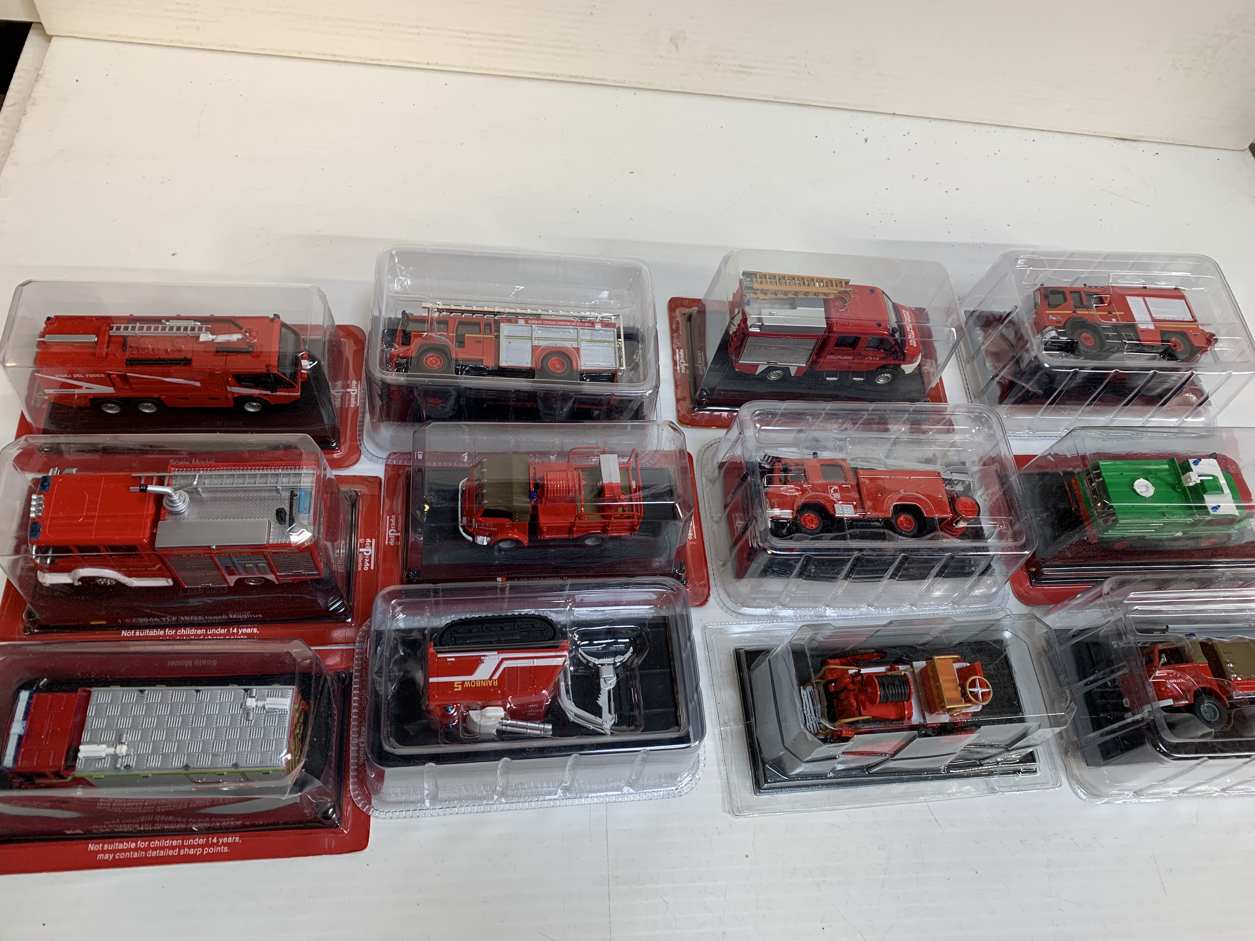 Twelve boxed Del Prado fire fighting vehicles - Image 2 of 4