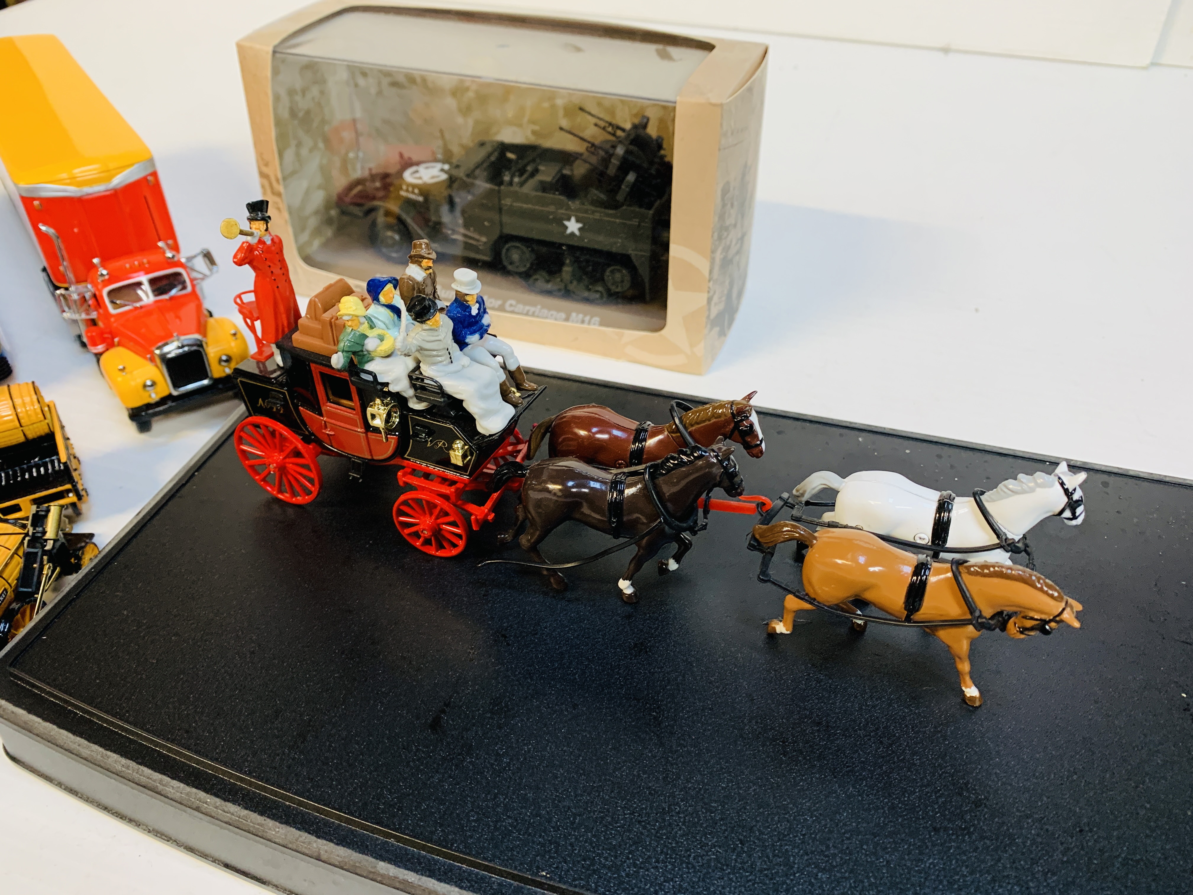 Eight assorted model vehicles - Image 2 of 4