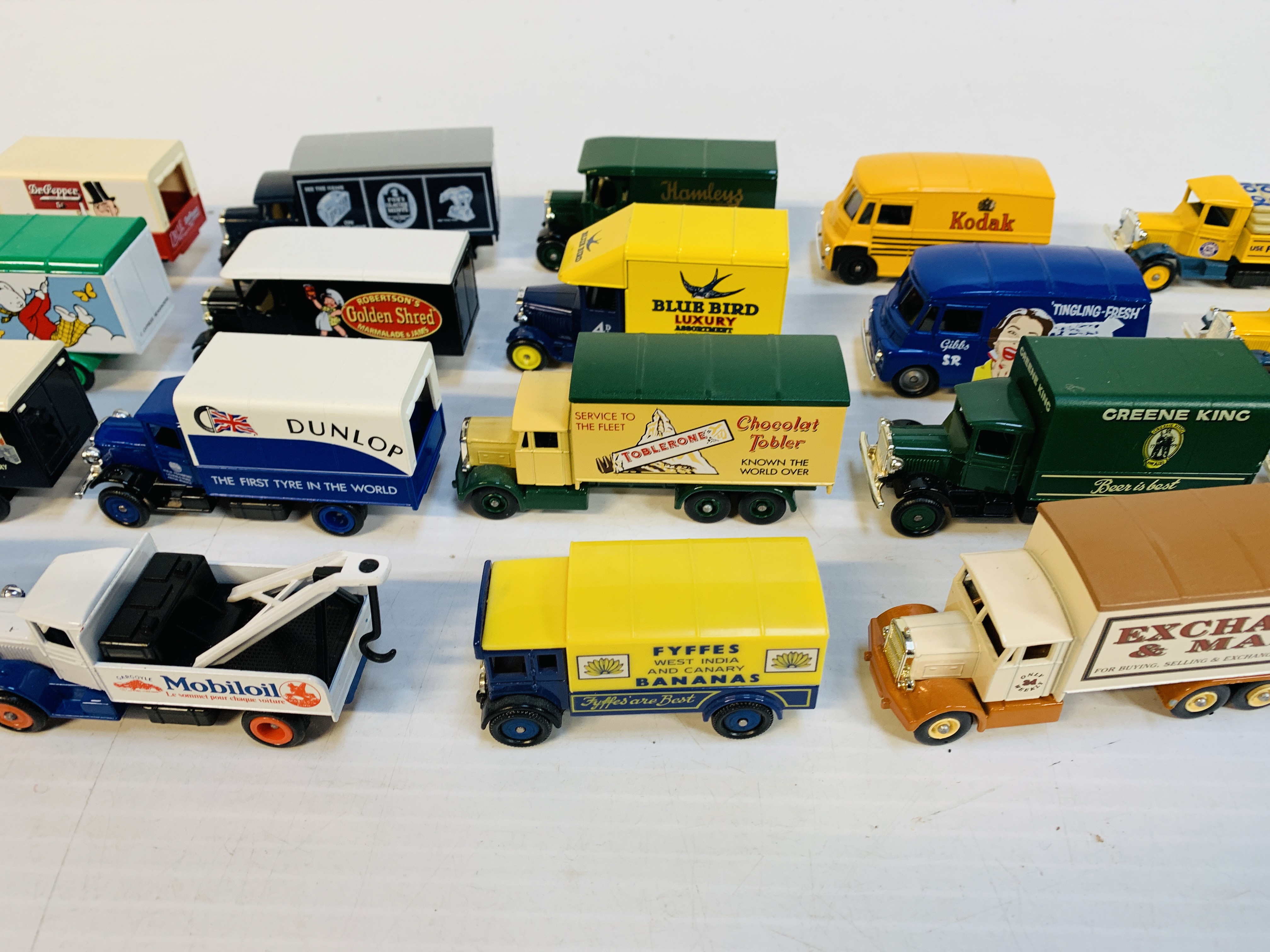 Twenty assorted commercial vehicles - Image 4 of 4