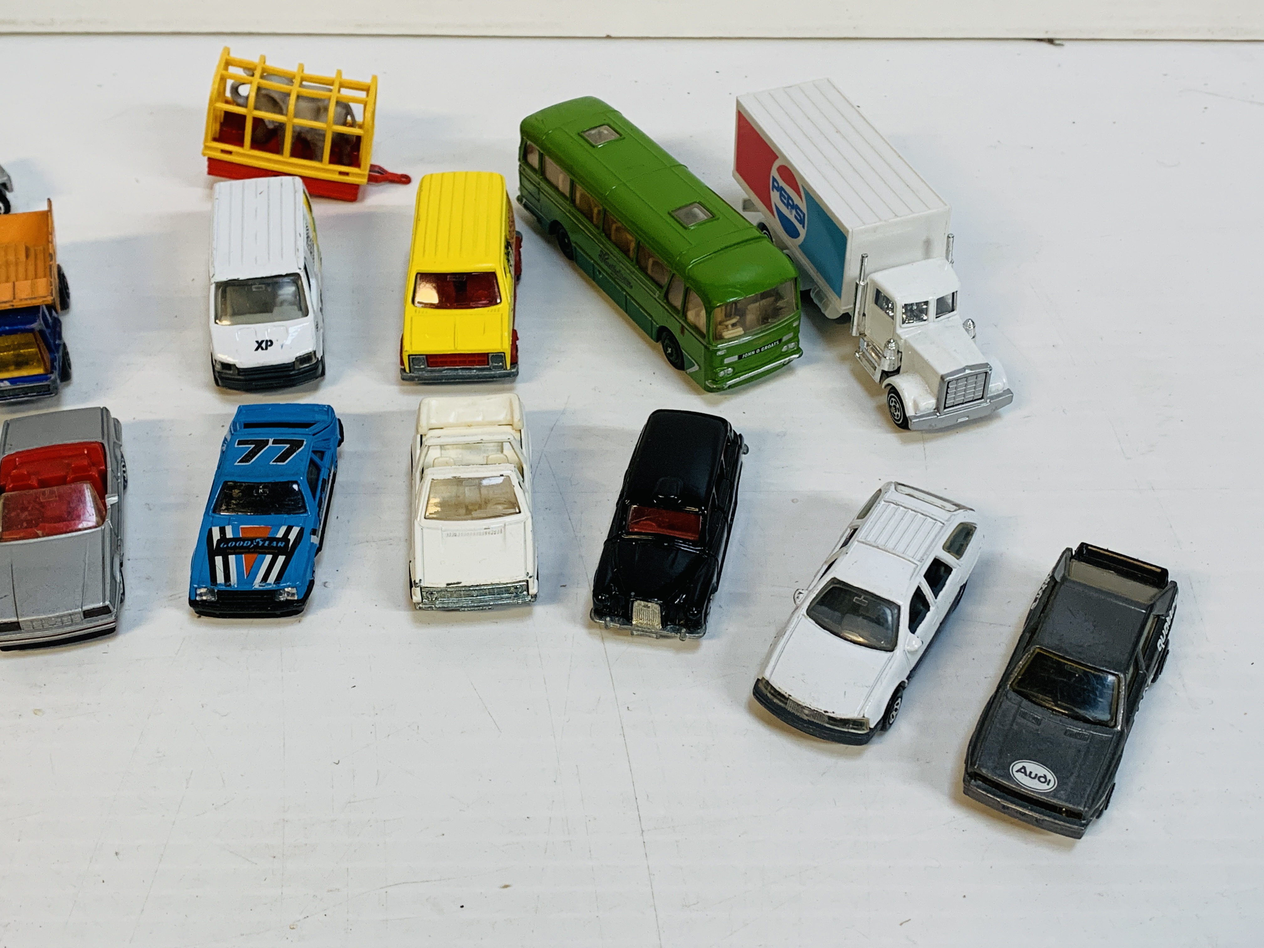 Fifteen various model vehicles - Image 2 of 3