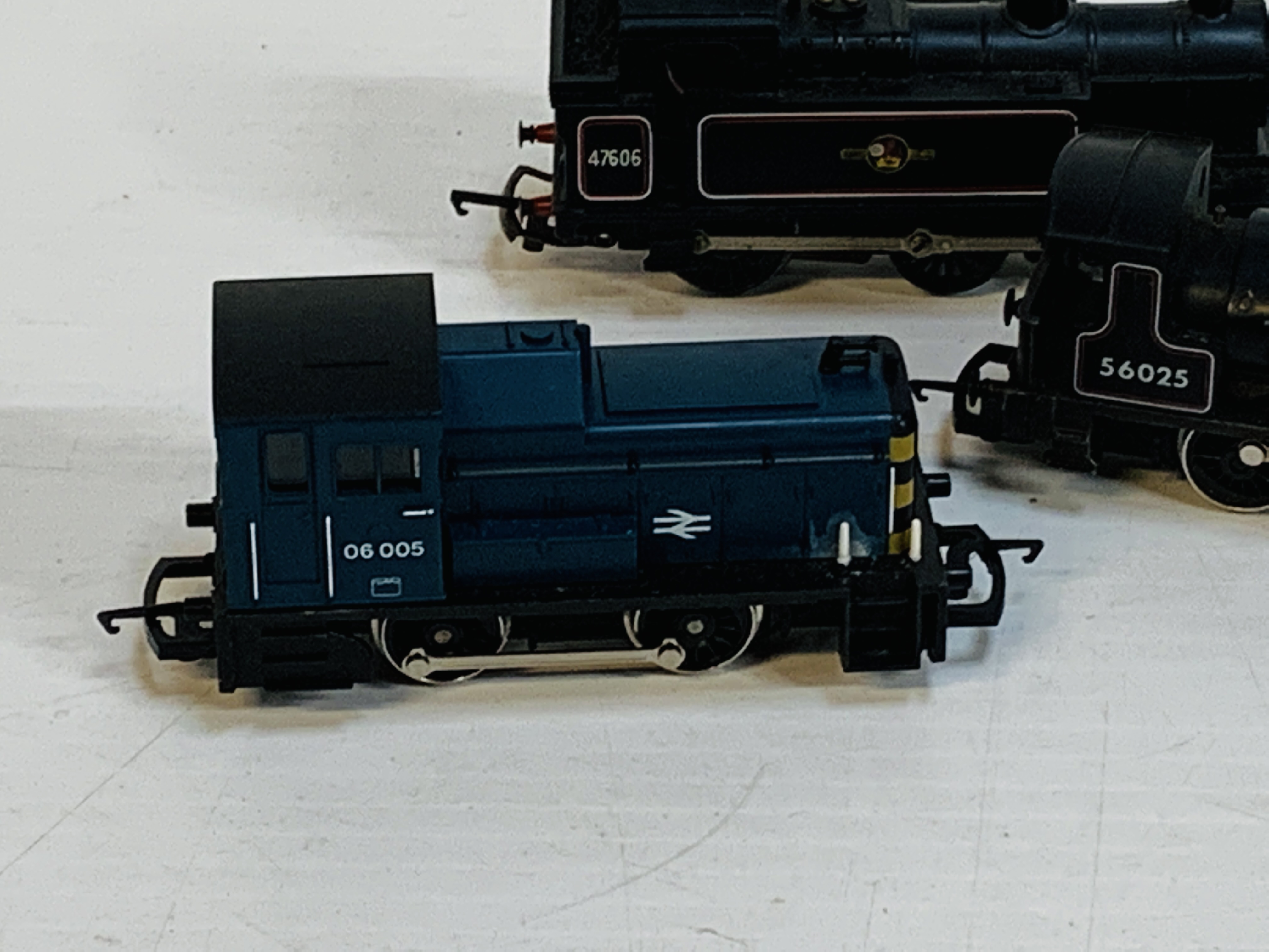 Three Tri-ang and Hornby tank engines - Image 3 of 3