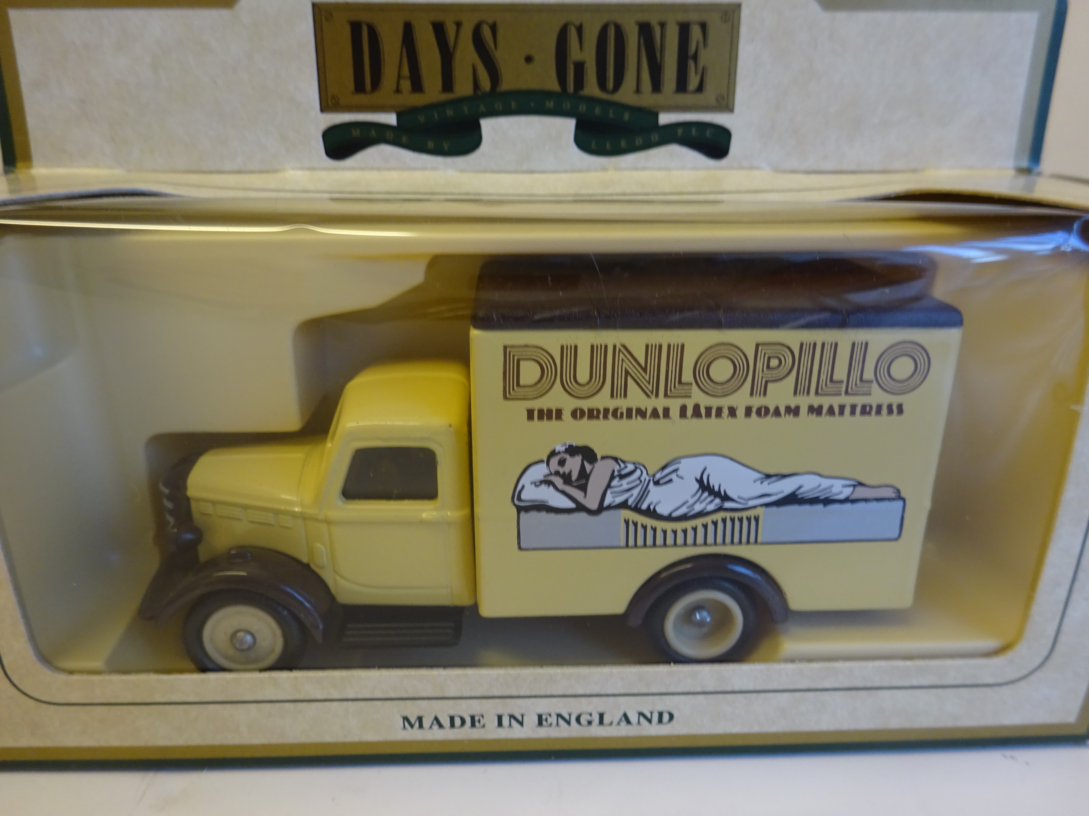 10 x Days Gone commercial vehicles - Image 8 of 10